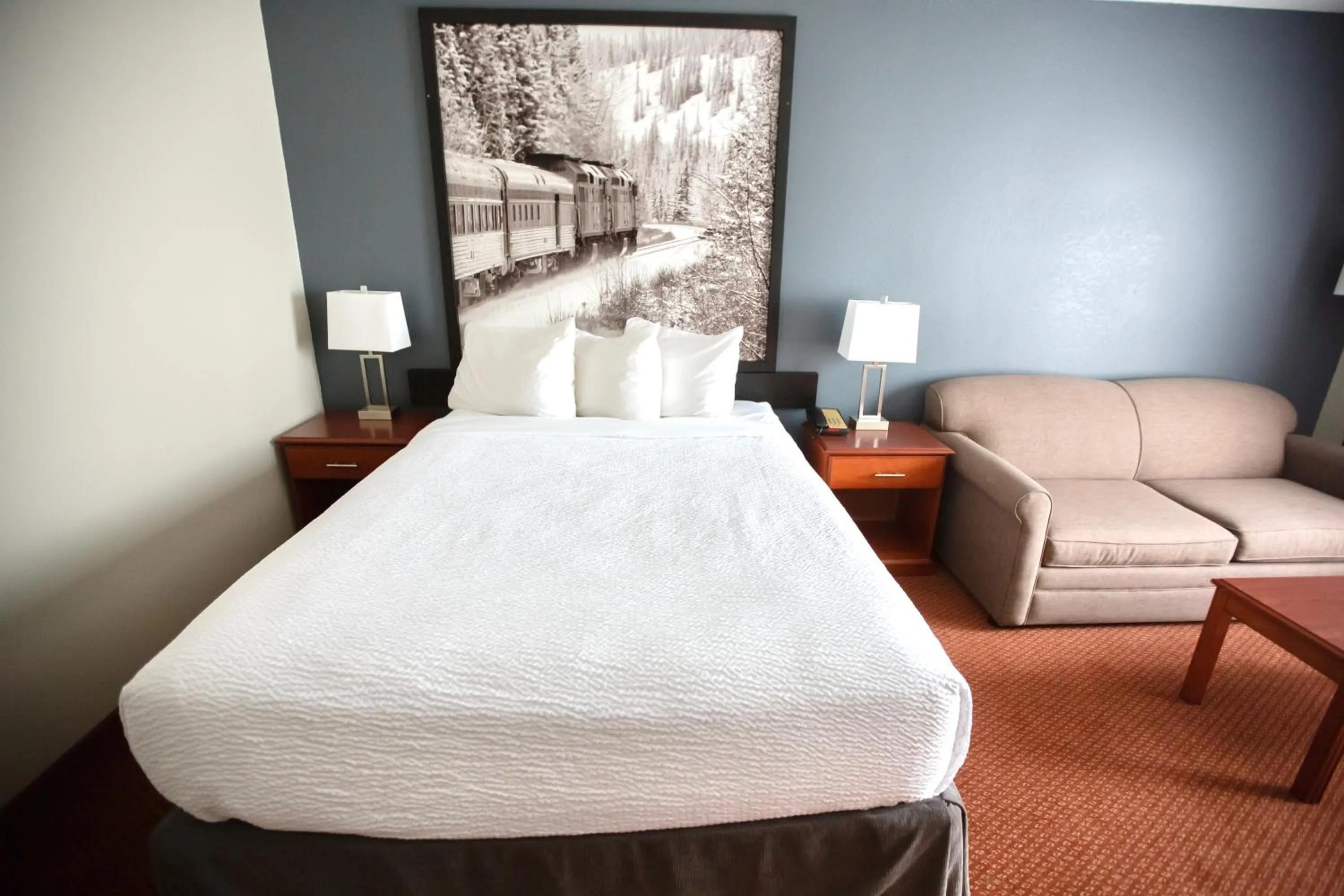 Bed in Super 8 by Wyndham Whitecourt