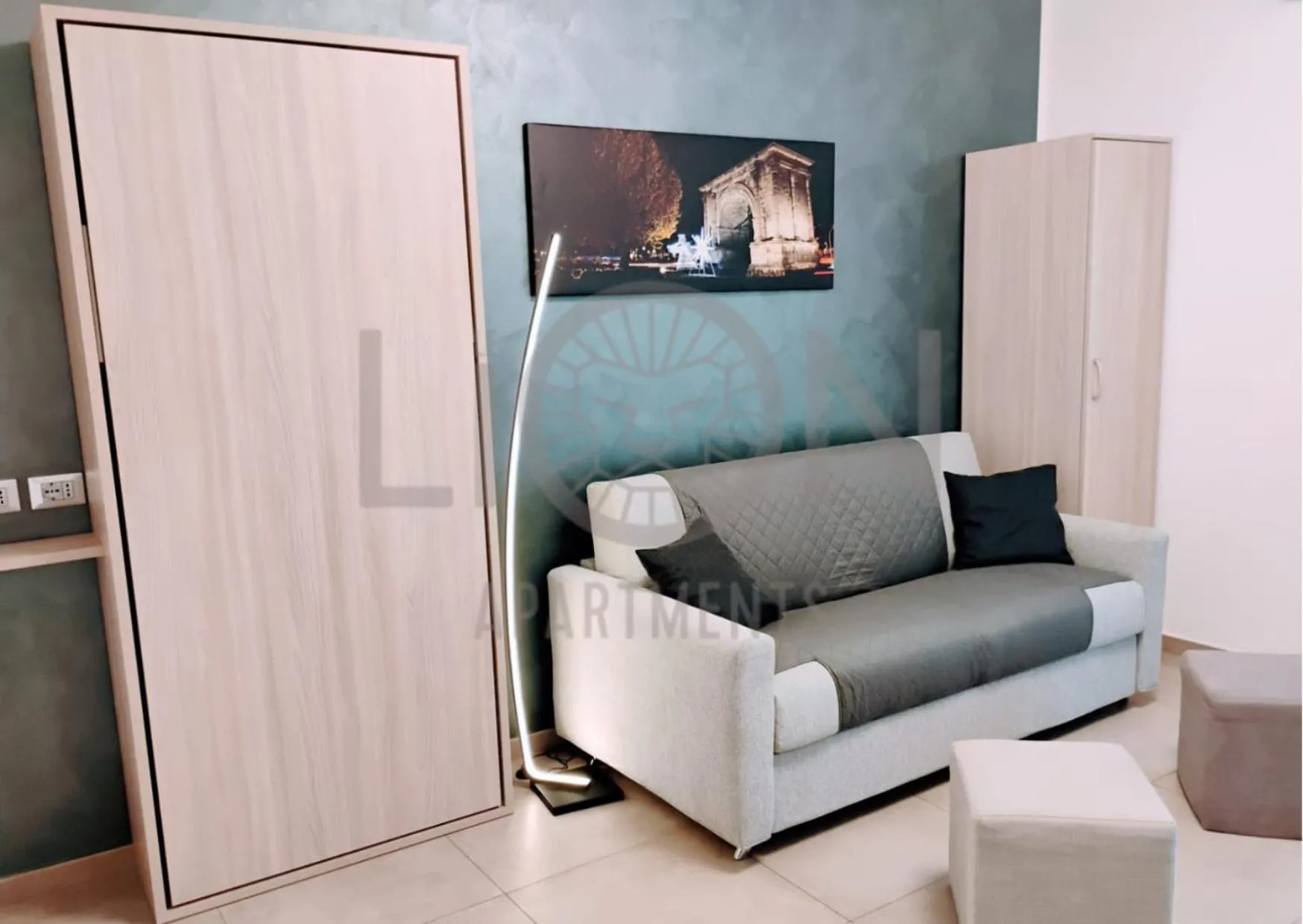 Living room in Le Lion Apartments - Lys Family Apartment