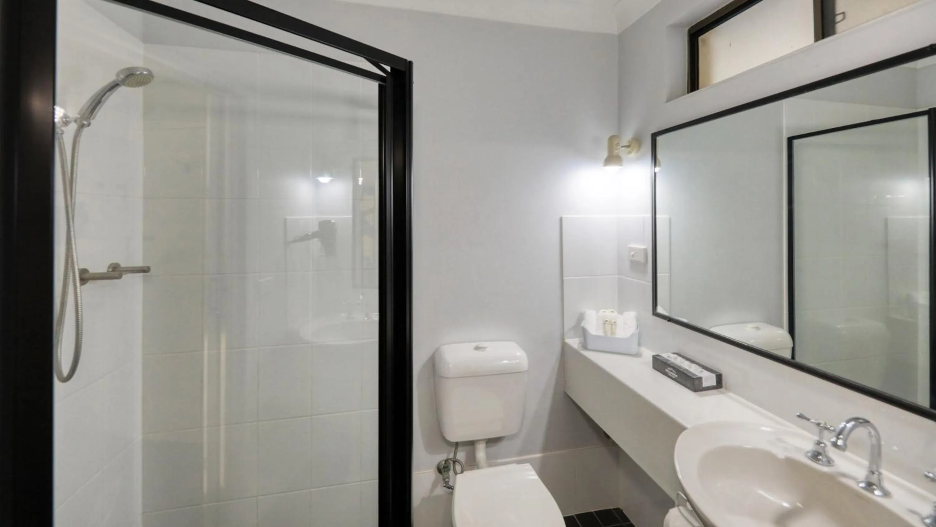 Shower in Kempsey Powerhouse Motel