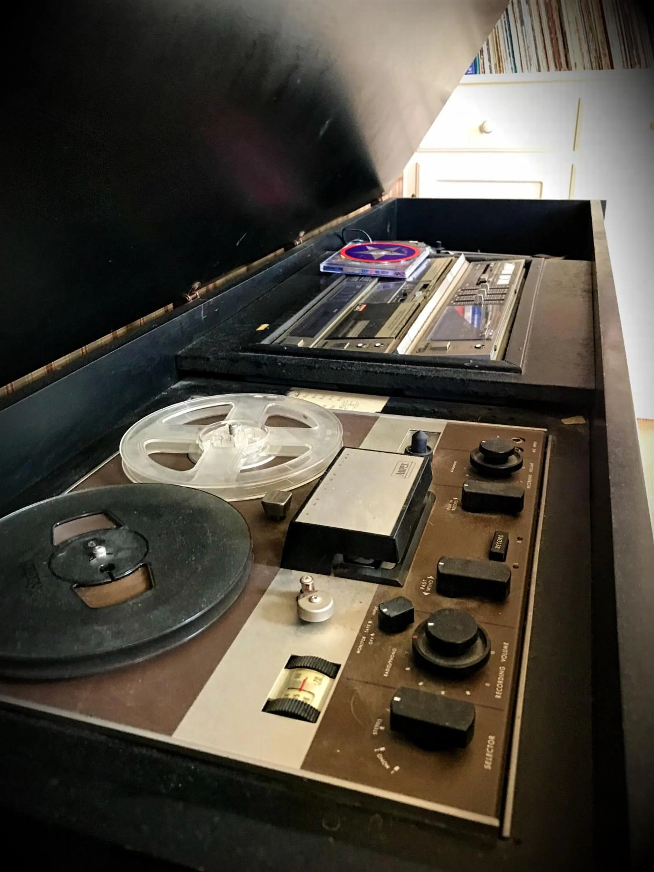 Entertainment in Rose Street Bed & Breakfast