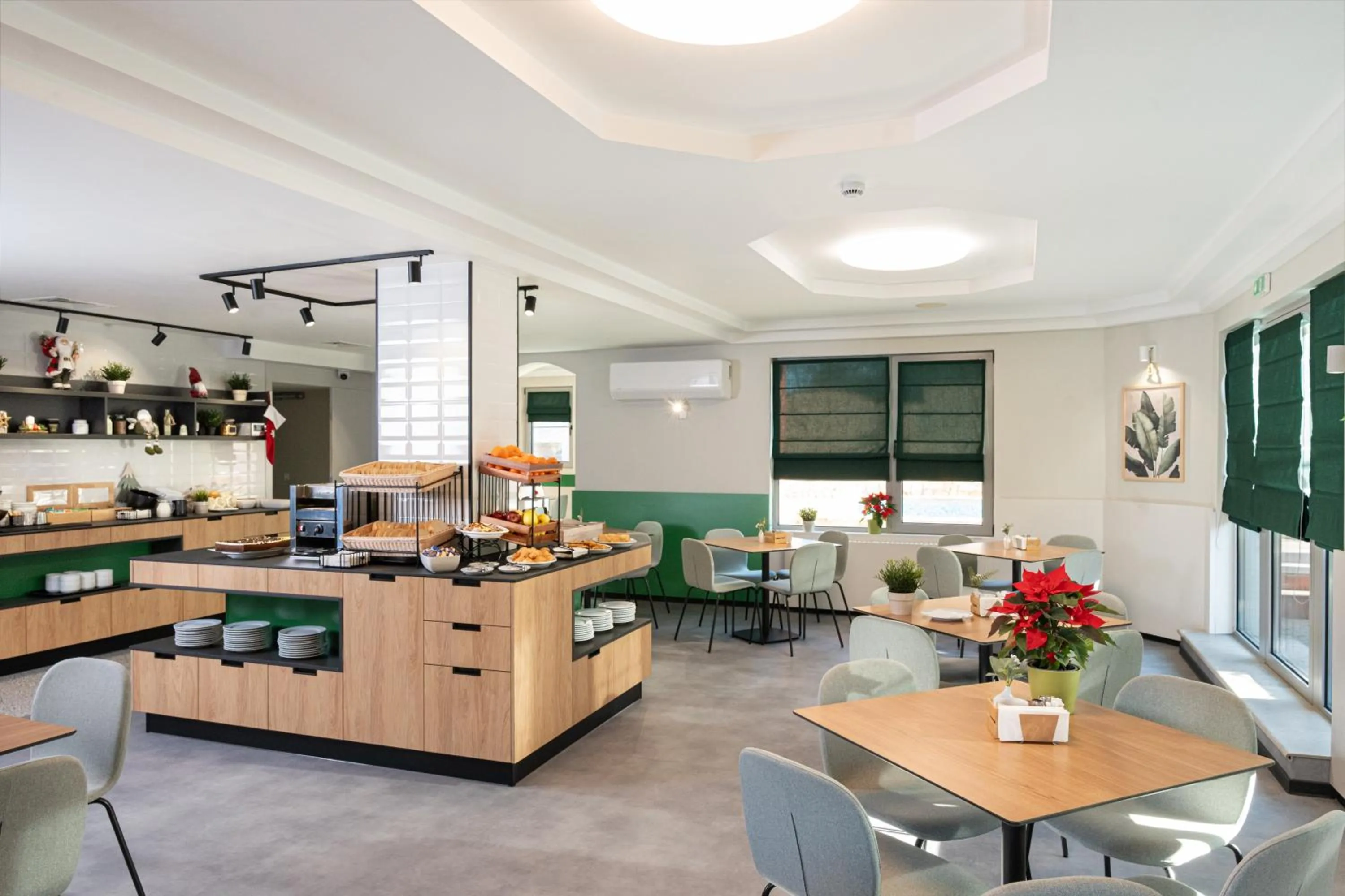 Breakfast in Jasmin Hotel