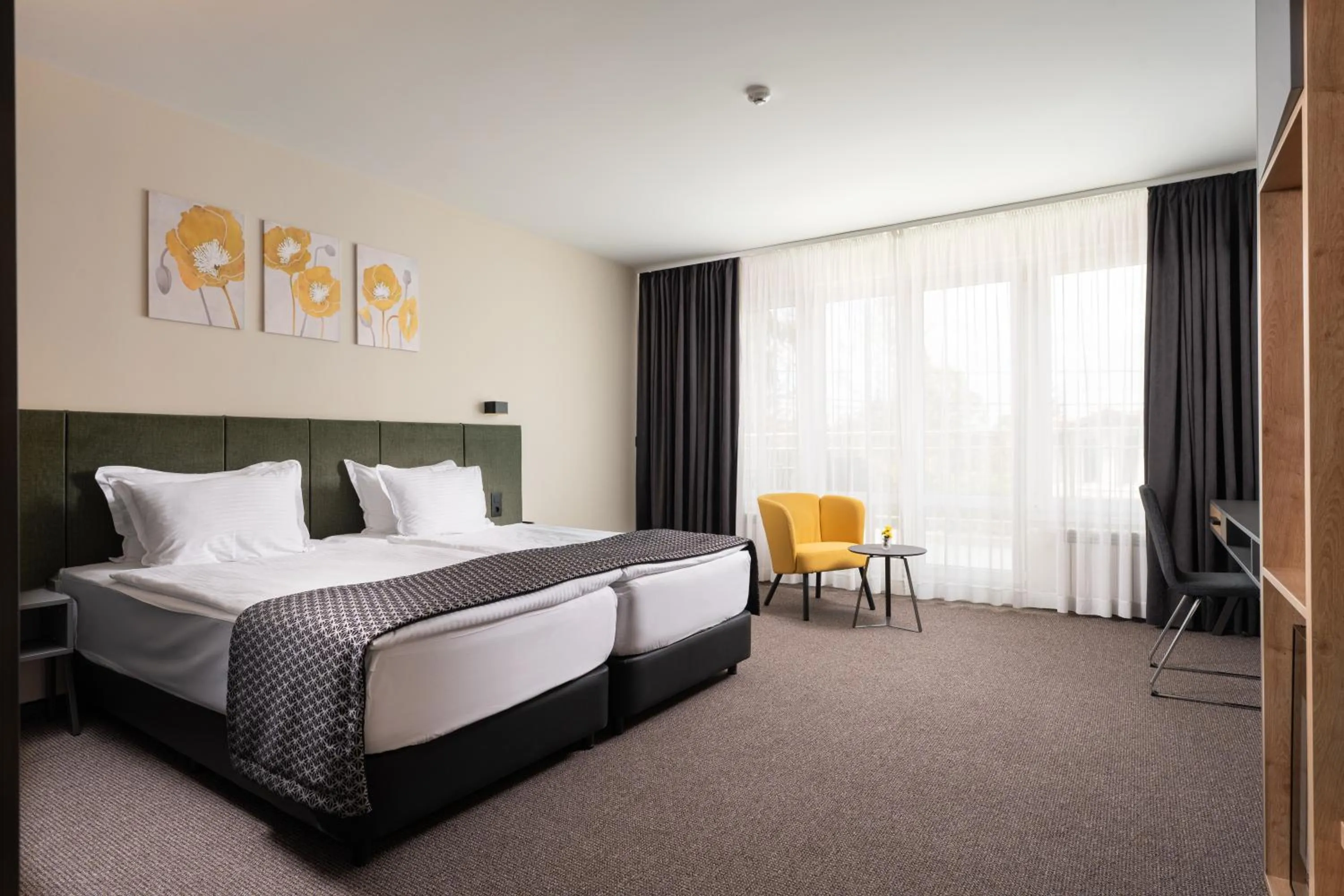 Bedroom, Bed in Jasmin Hotel