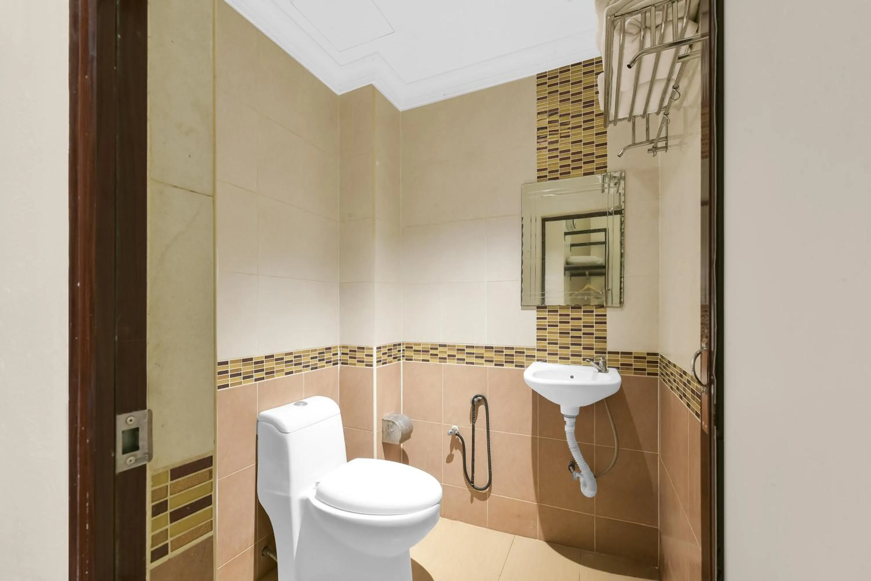 Bathroom in Collection O GHC Near Penang Street Art Formerly Queen City Hotel