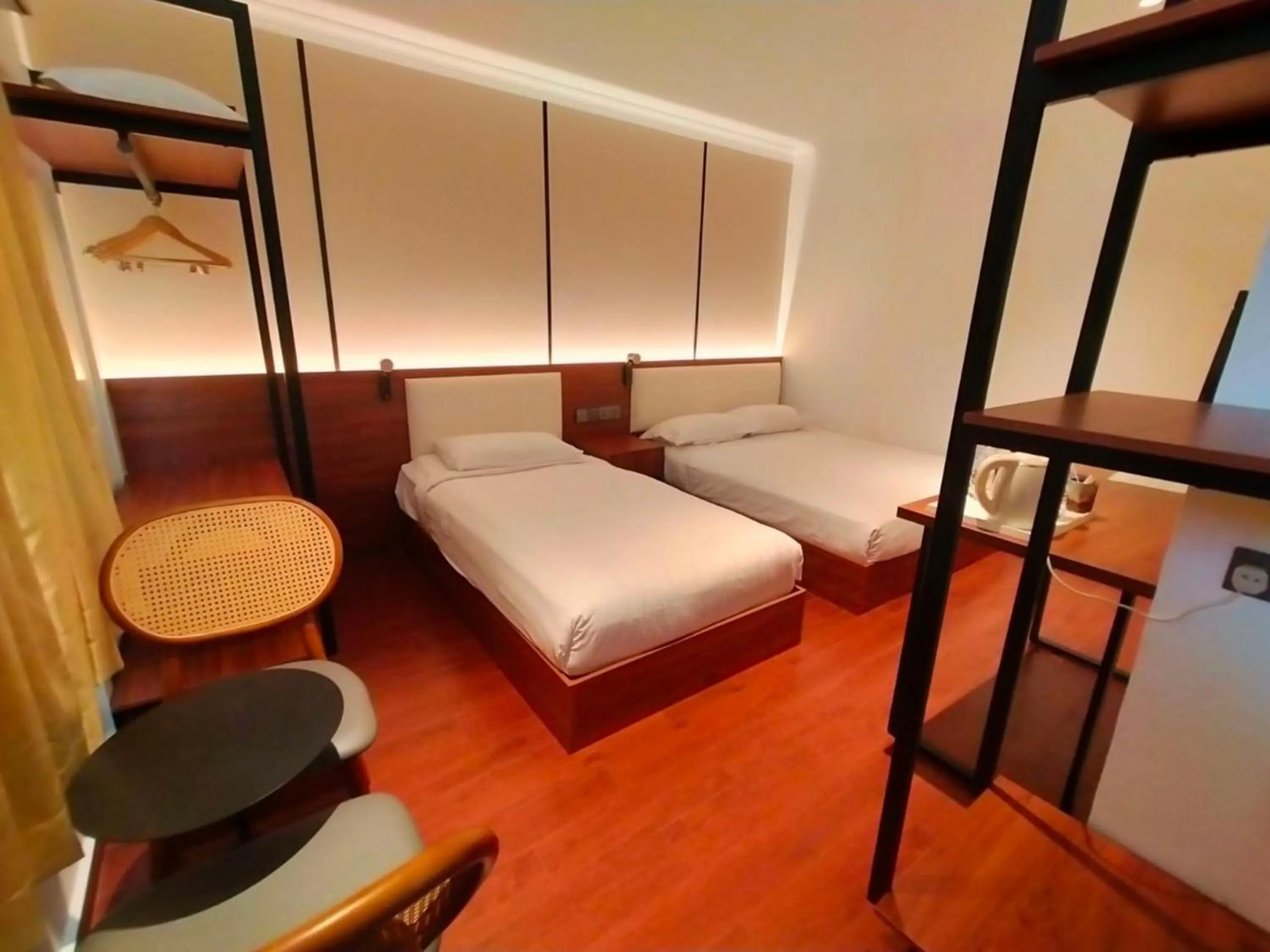 Bedroom, Bed in Hotel O GHC Near Penang Street Art Formerly Queen City Hotel