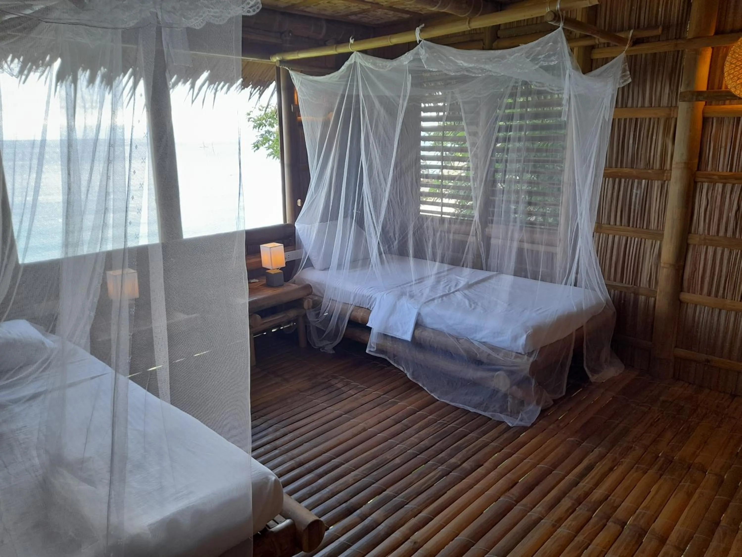 Bedroom, Bed in Kookoo's nest eco-lodge