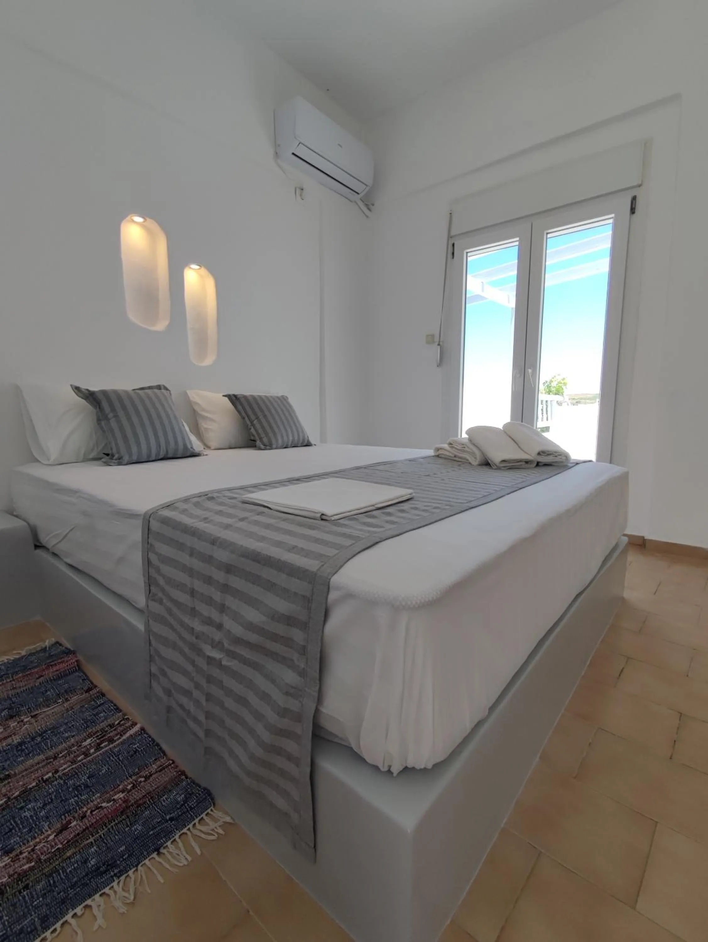 Bed in Agnanti Hotel