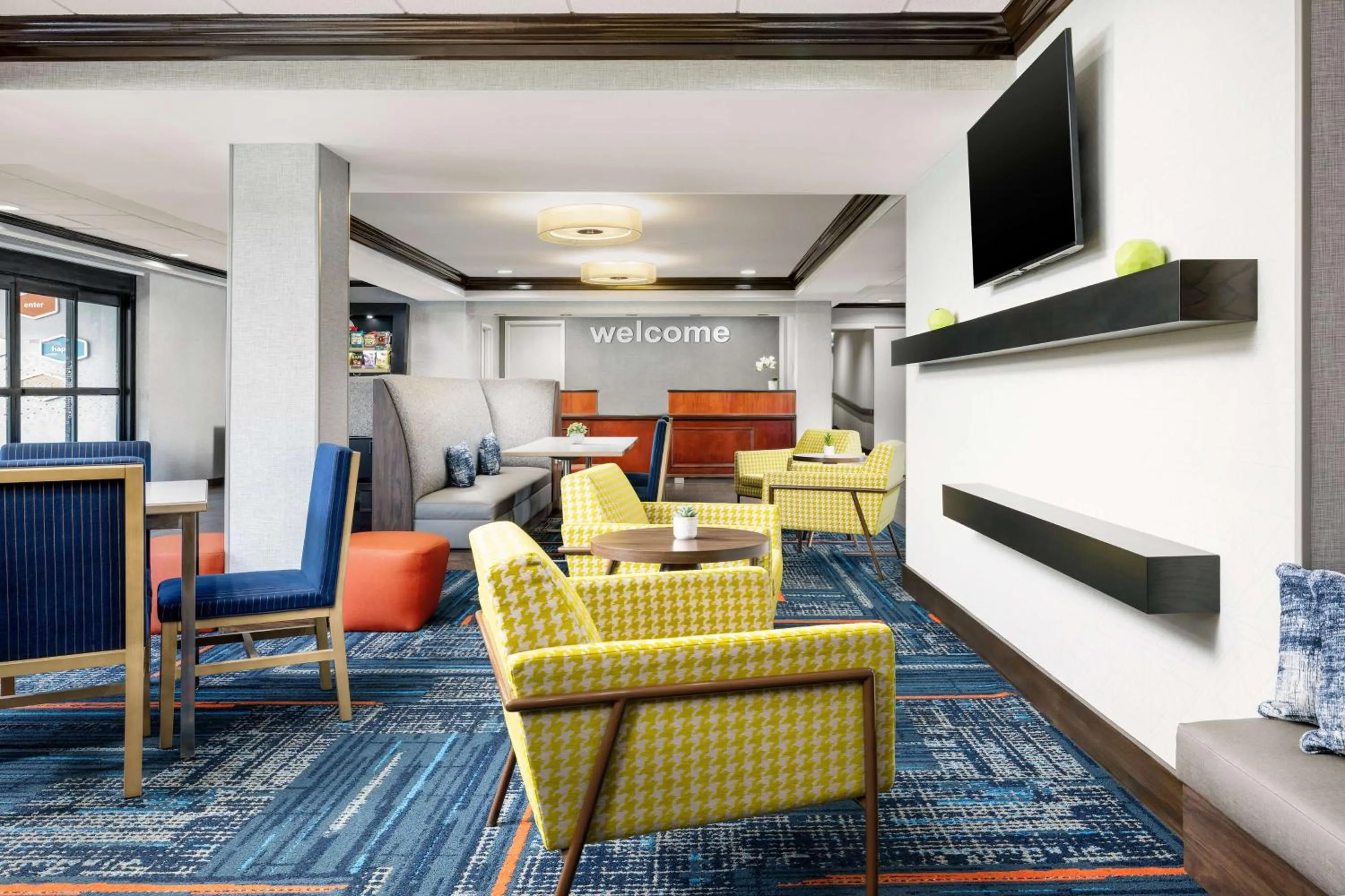 Lobby or reception in Hampton Inn Long Island/Islandia