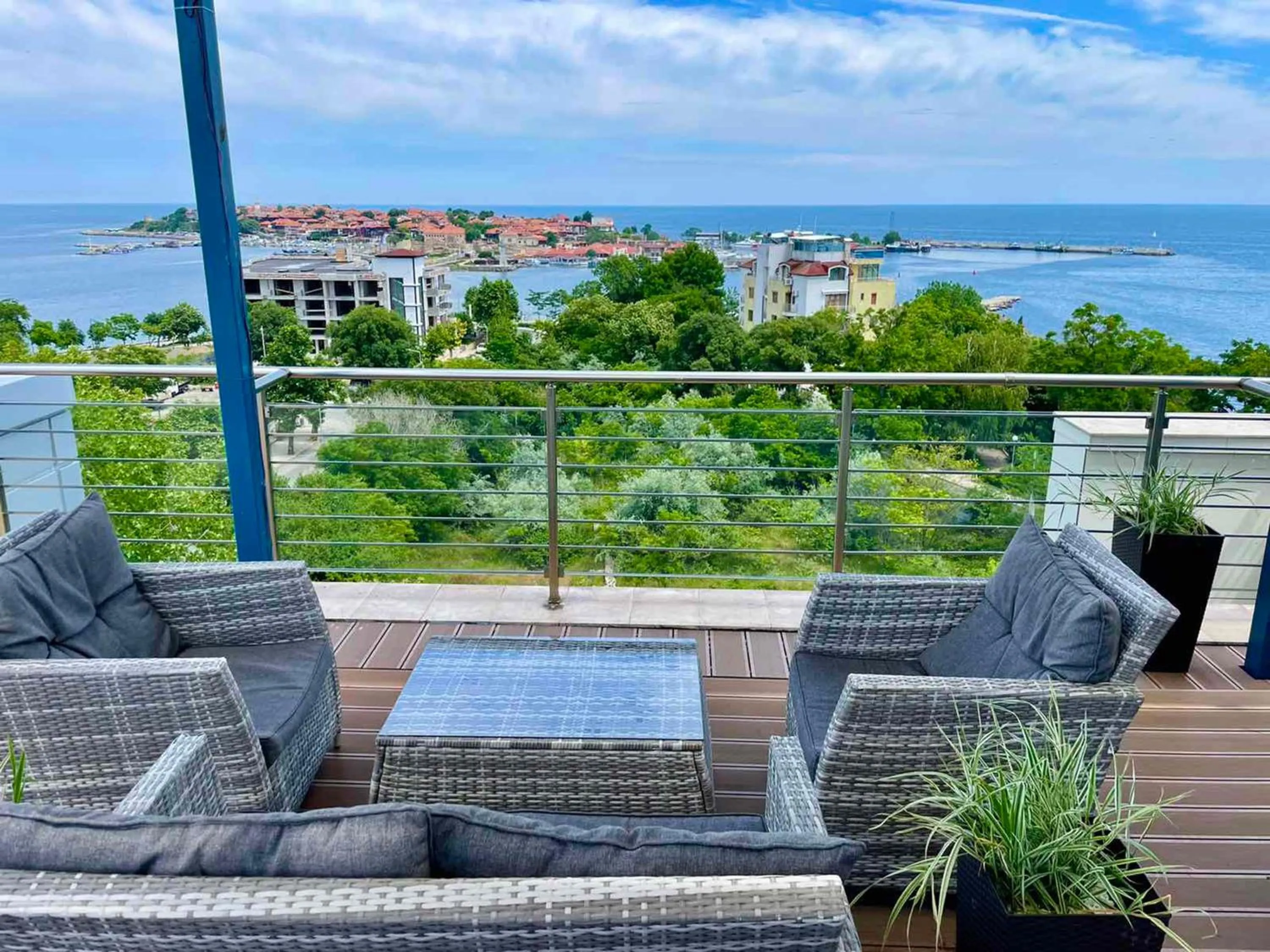 Restaurant/places to eat in Hotel Marina Palace, Affiliated by Meliá