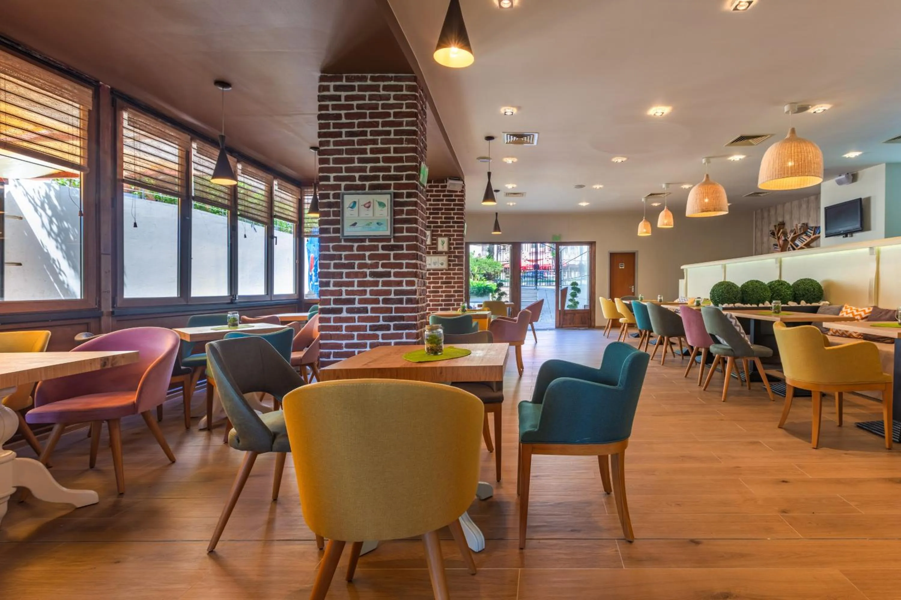 Restaurant/places to eat in Hotel Marina Palace, Affiliated by Meliá