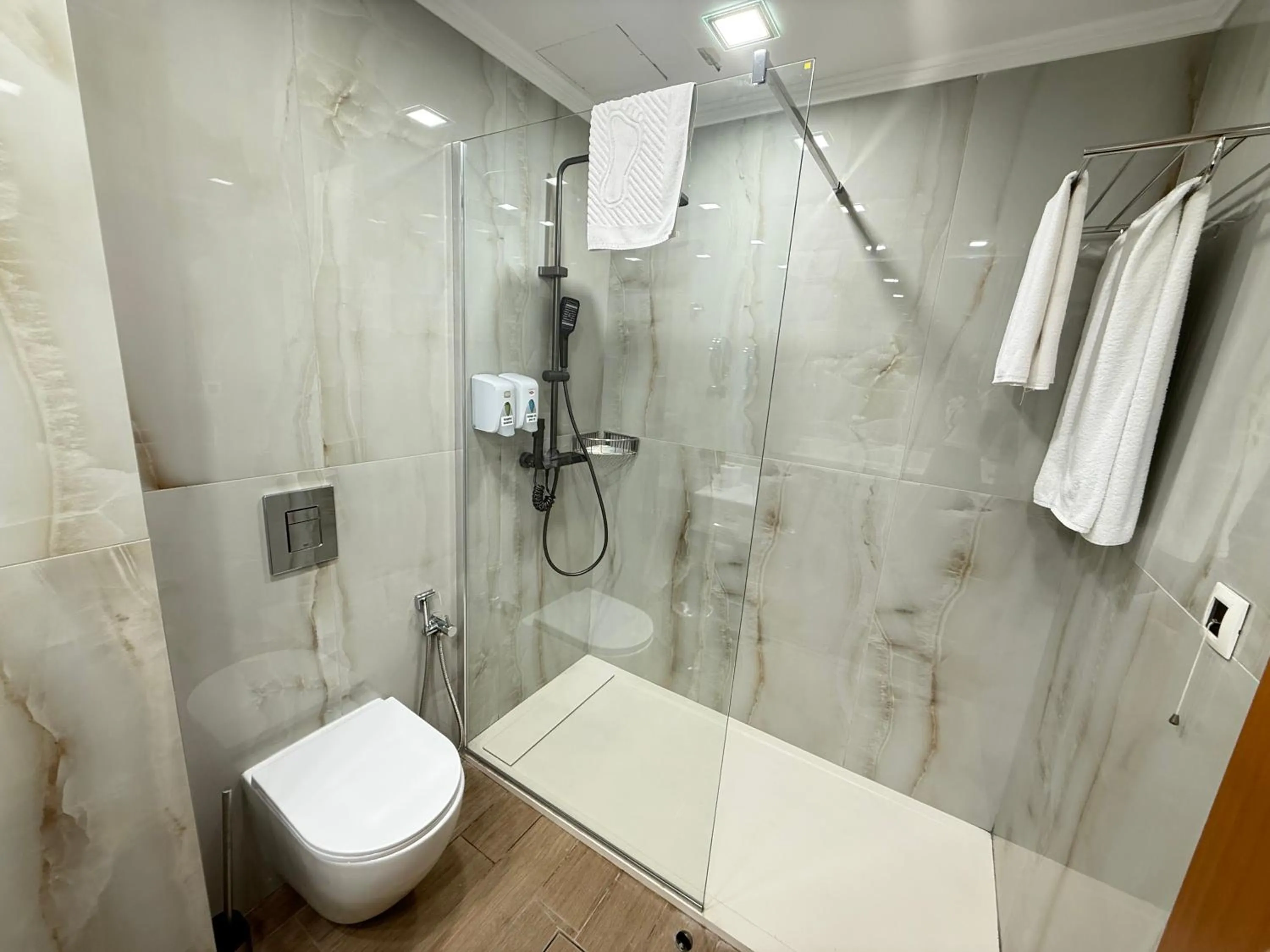 Bathroom in Sol Marina Palace Hotel - All Inclusive & Adults Only