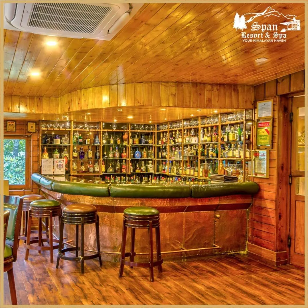 Lounge or bar in Span Resort and Spa, Manali