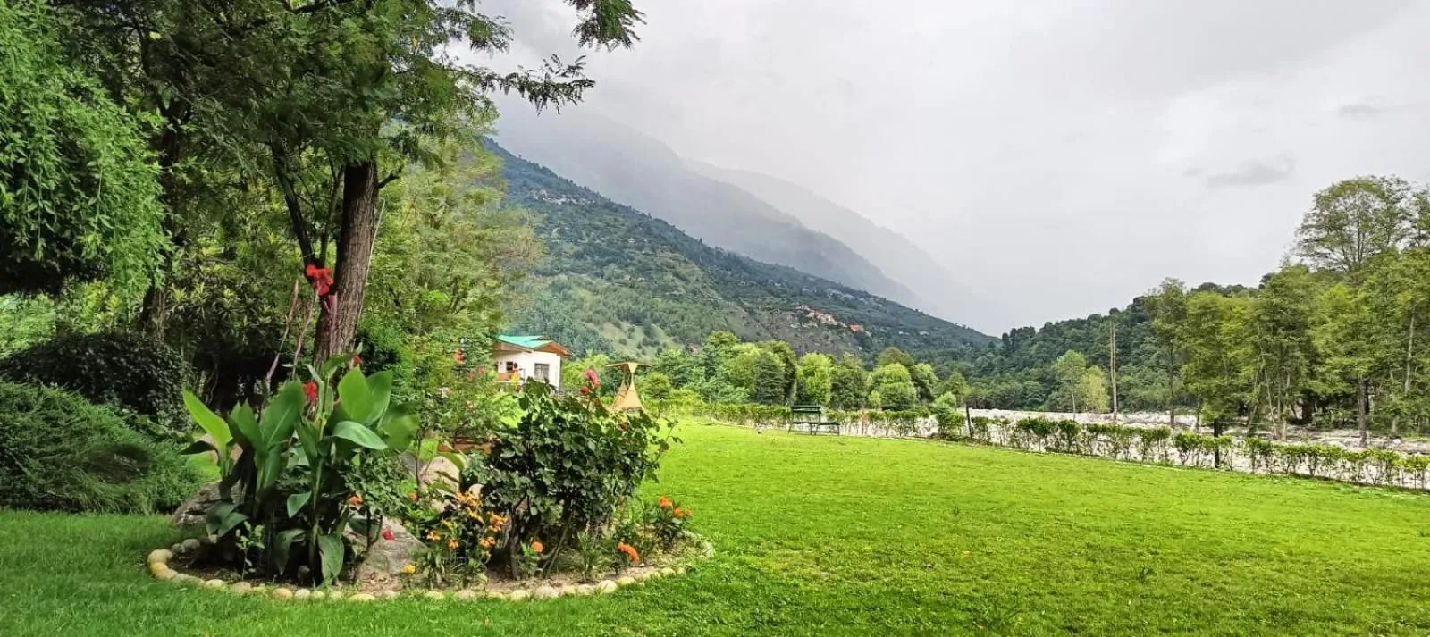Garden in Span Resort and Spa, Manali