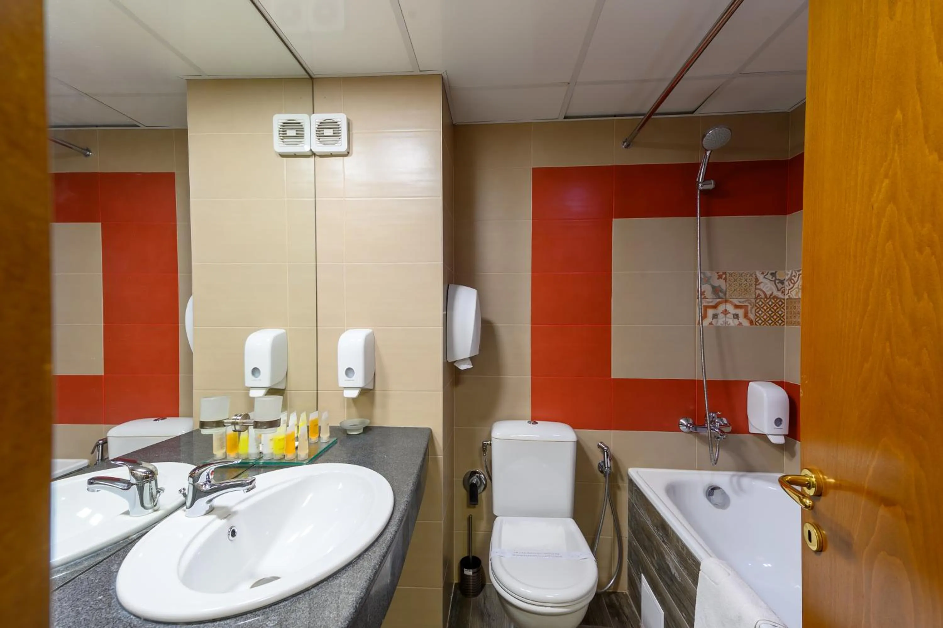 Shower in Spa Hotel Ezeretz Blagoevgrad