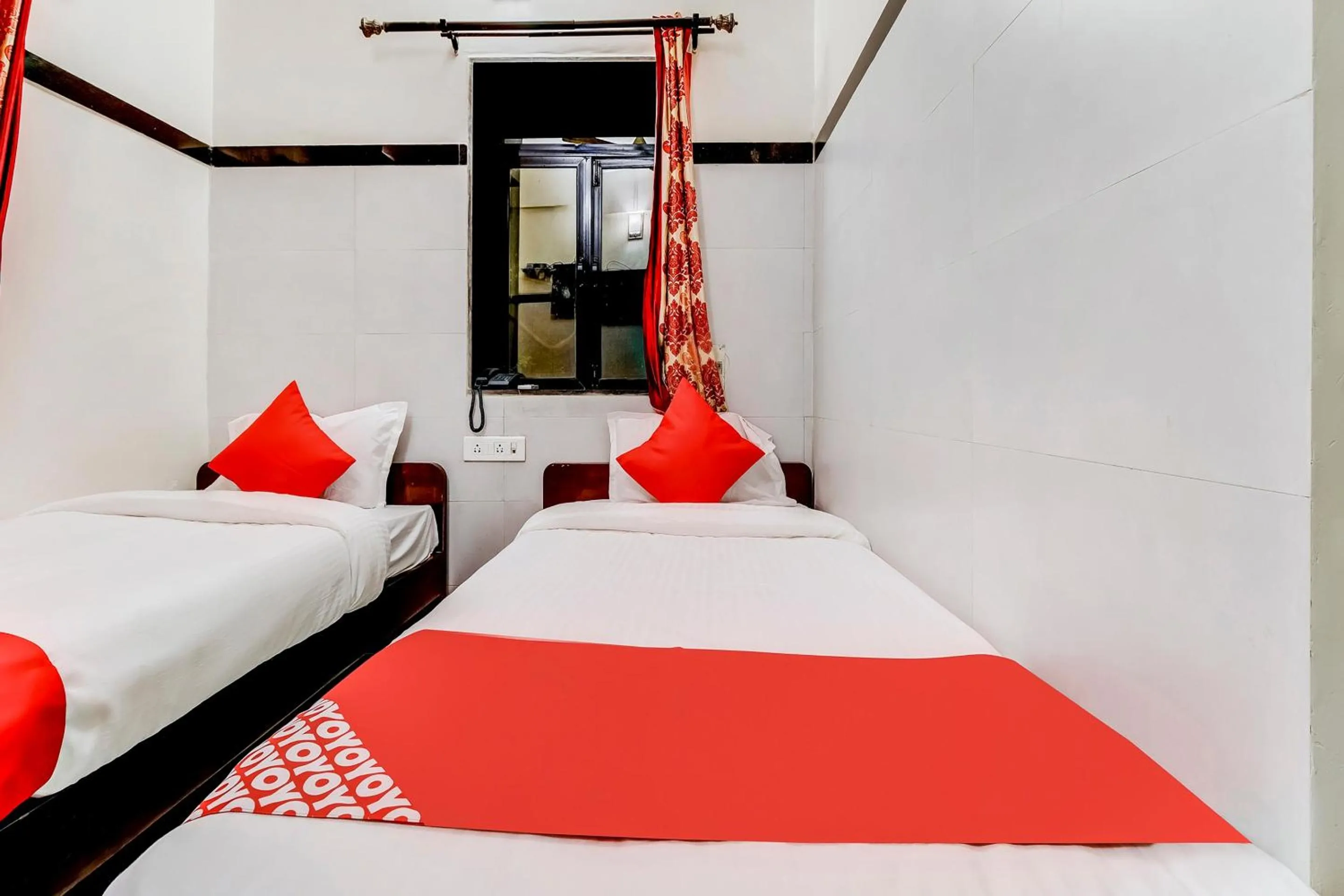 Bedroom, Bed in OYO Hotel Dreamland