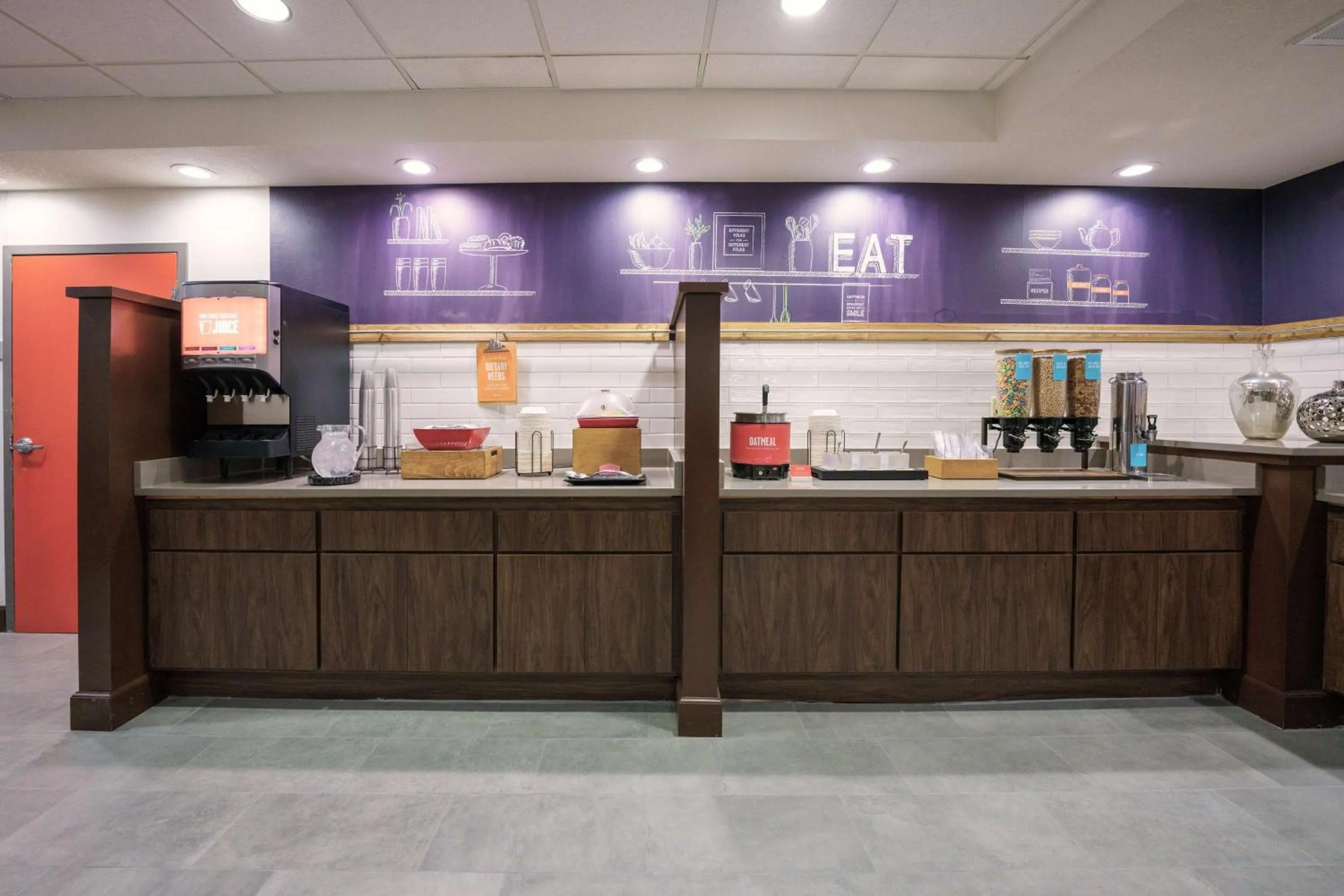 Breakfast in Hampton Inn Hays-North of I-70