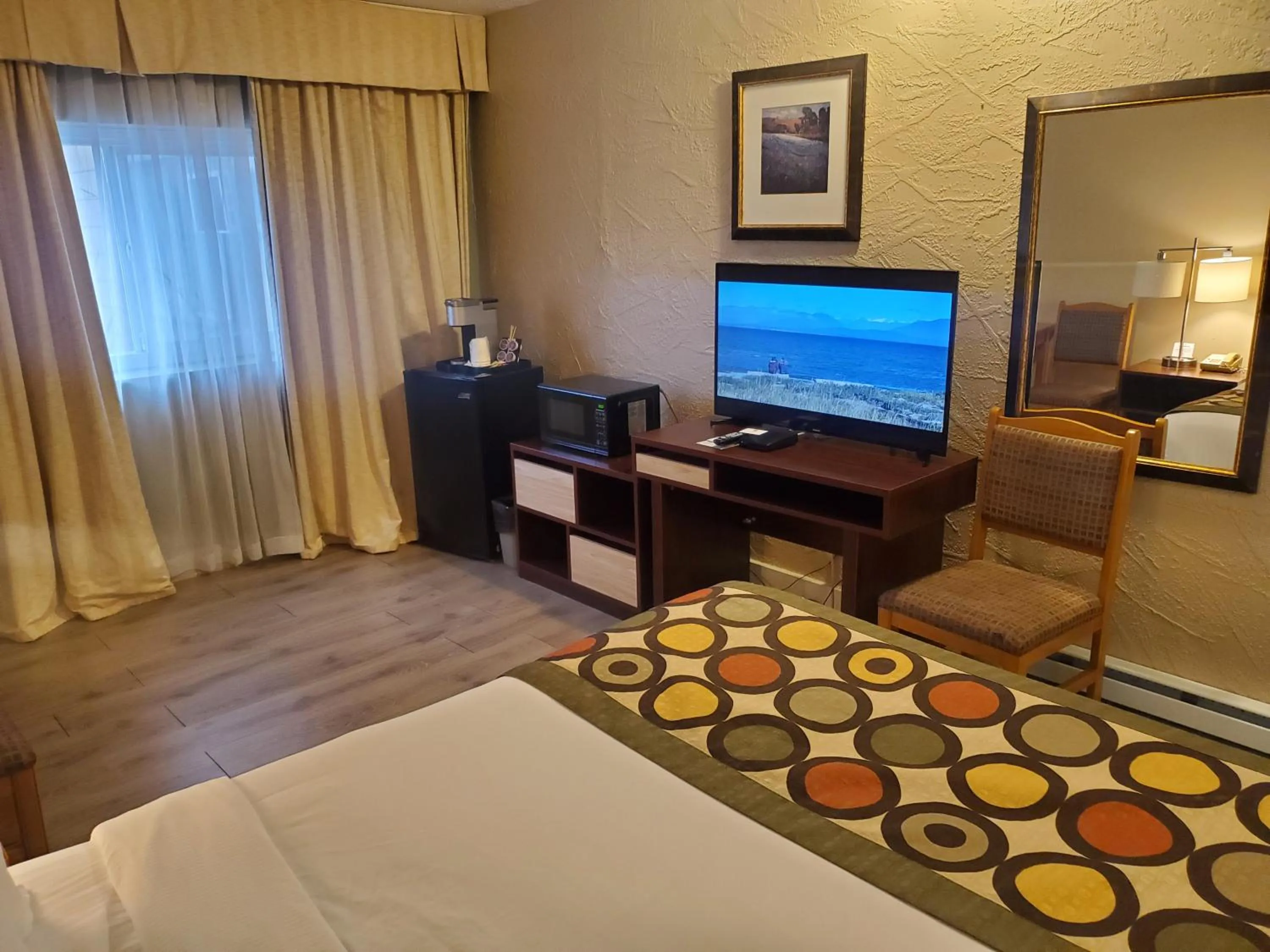 Bedroom, Bed in Super 8 by Wyndham Duncan