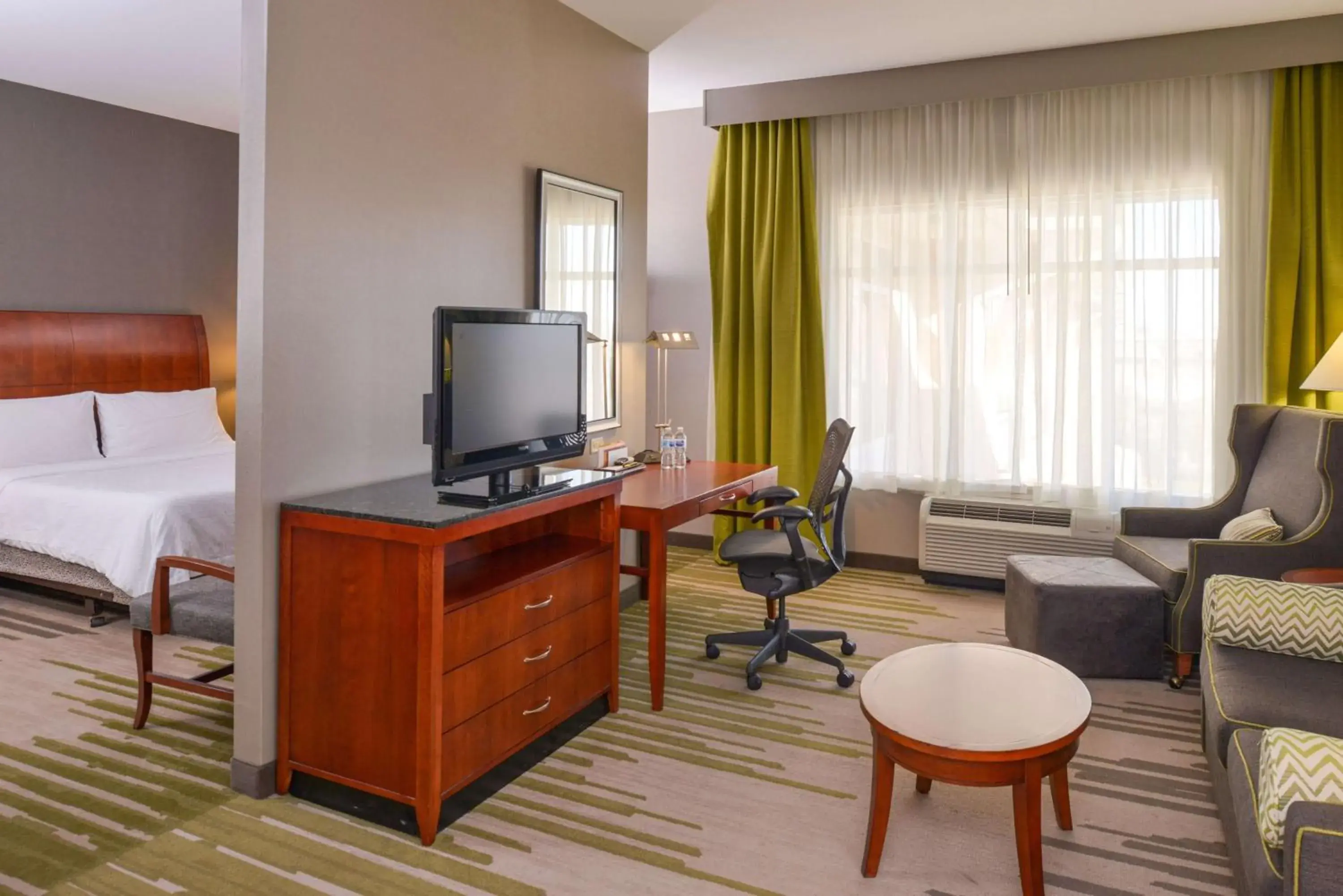 Junior King Suite with Seating Area in Hilton Garden Inn Yuma Pivot Point Junior King Suite with Seating Area in Hilton Garden Inn Yuma Pivot Point
