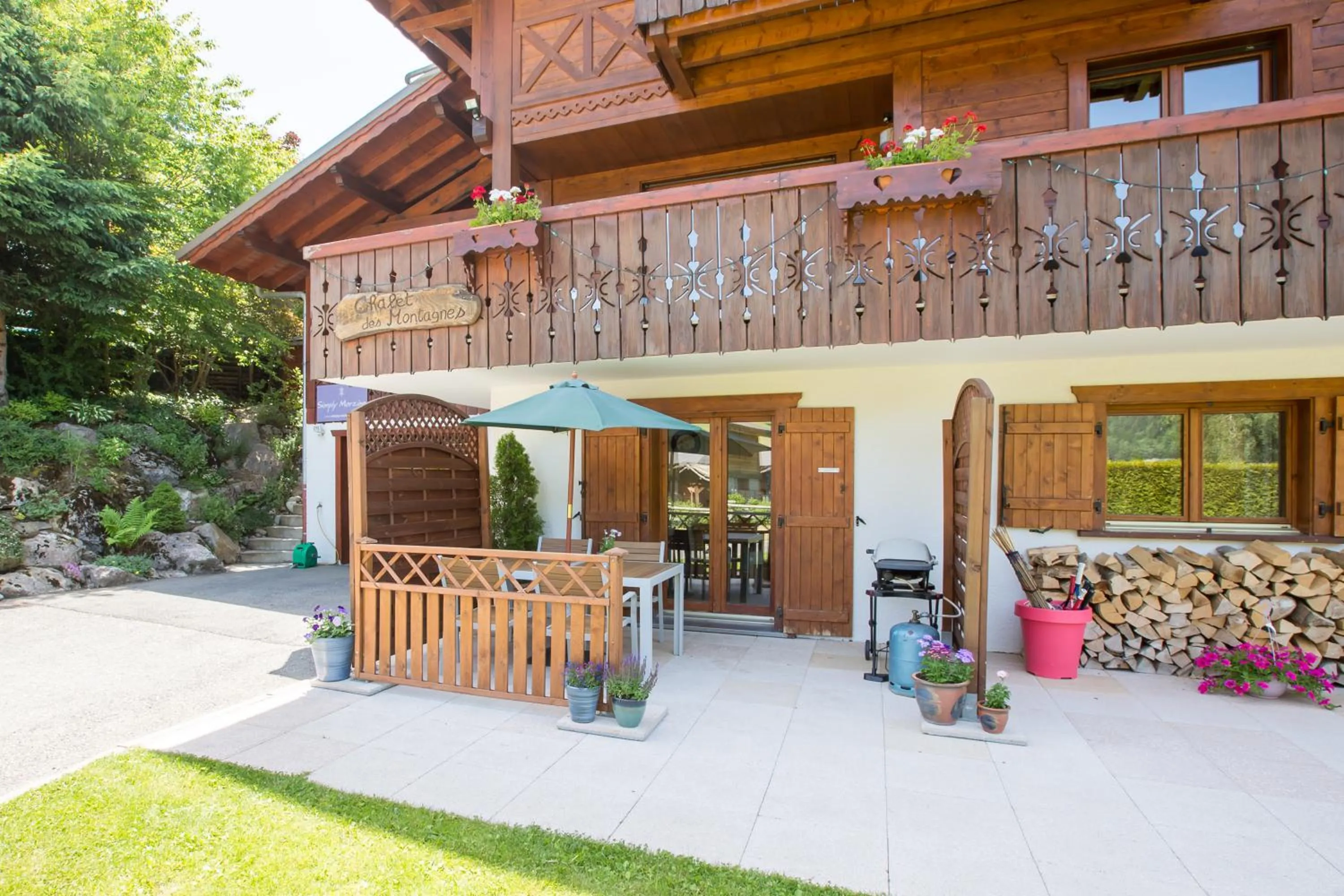 Simply Morzine - Apartment des Montagnes