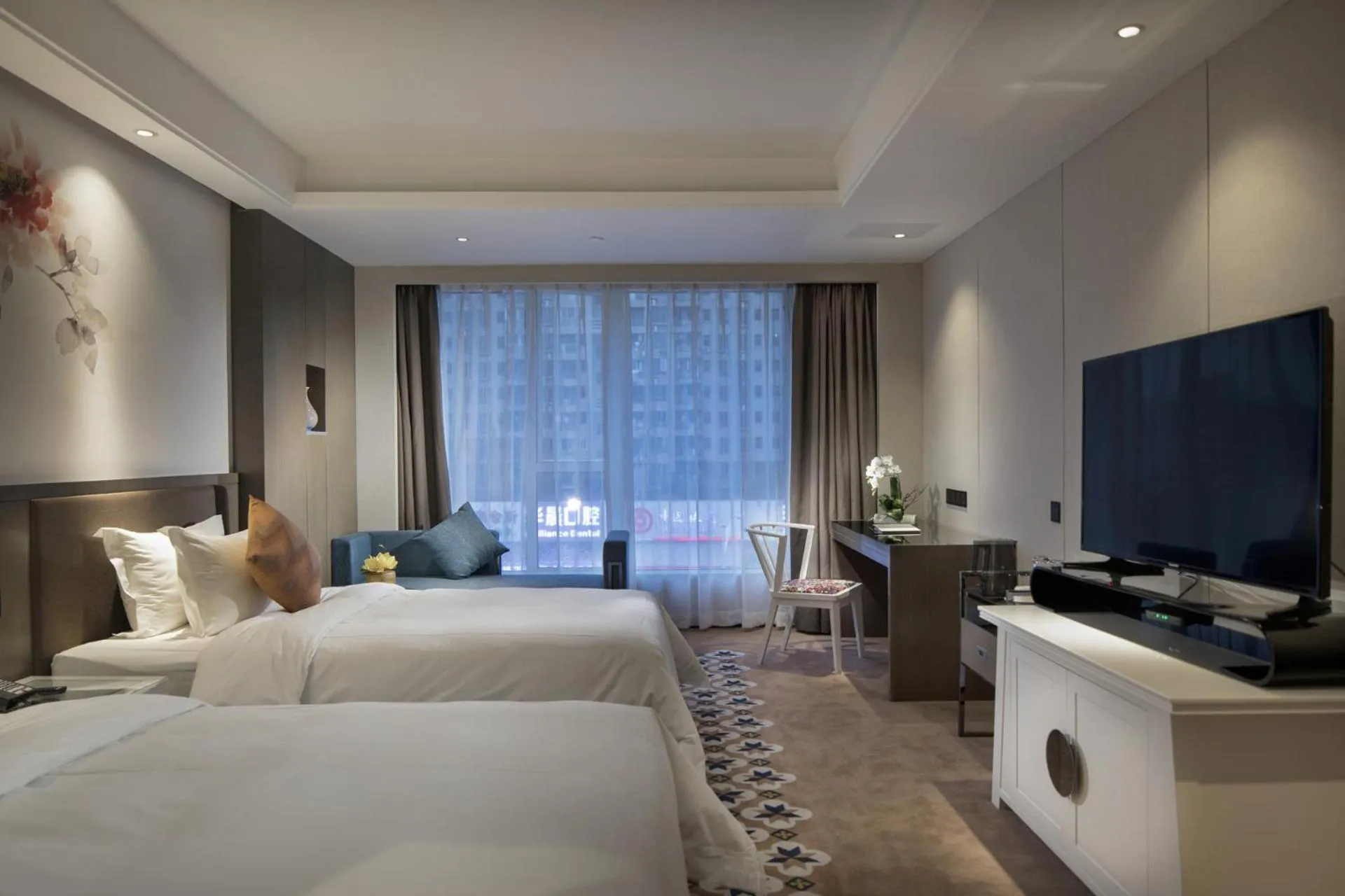 Photo of the whole room, Bed in Paco Hotel Dongpu Guanghzou -Free Shuttle Bus for Canton Fair