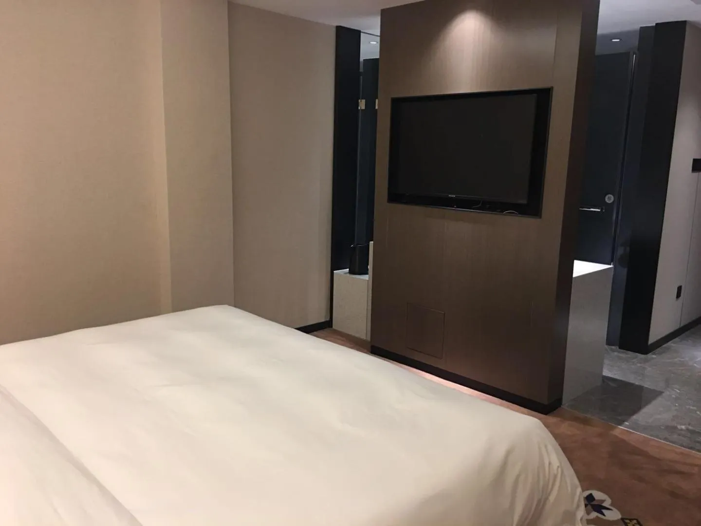 Photo of the whole room, Bed in Paco Hotel Dongpu Guanghzou -Free Shuttle Bus for Canton Fair