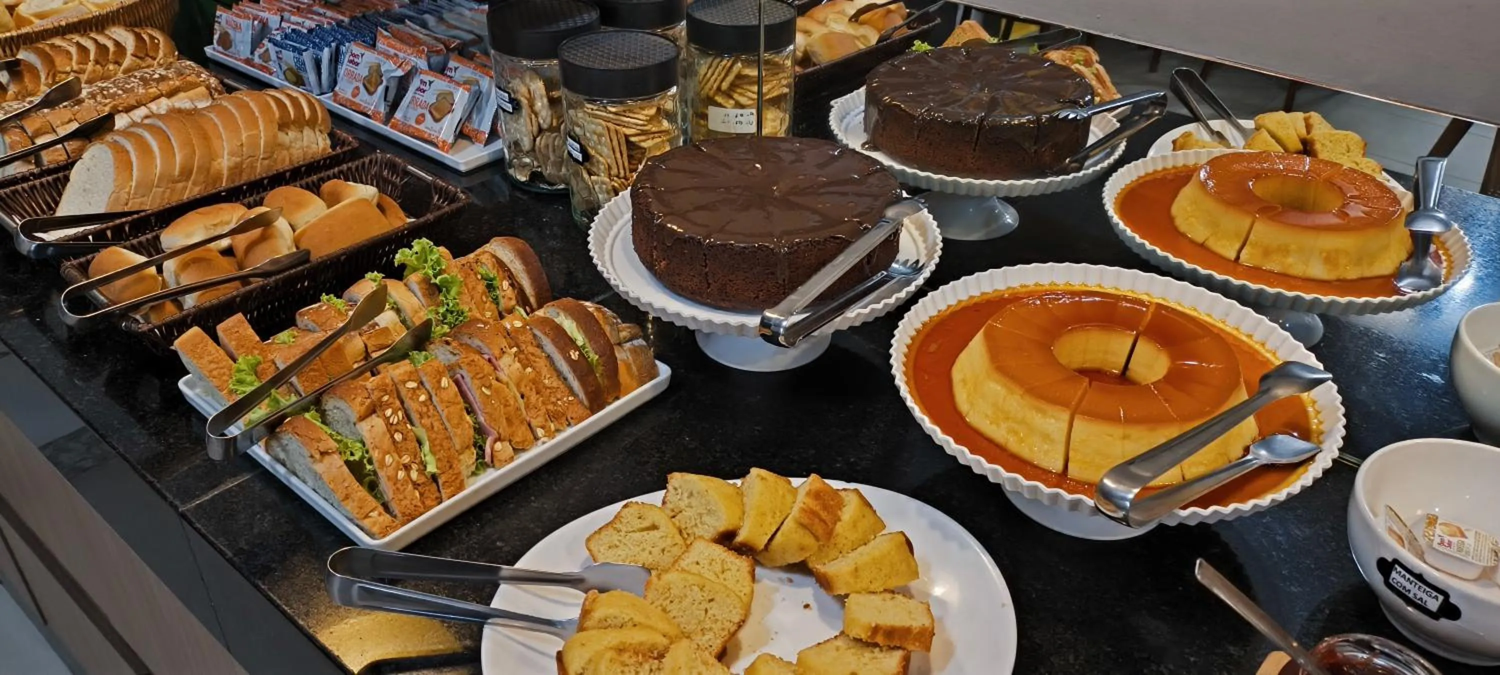 Buffet breakfast in Abudi Hotel