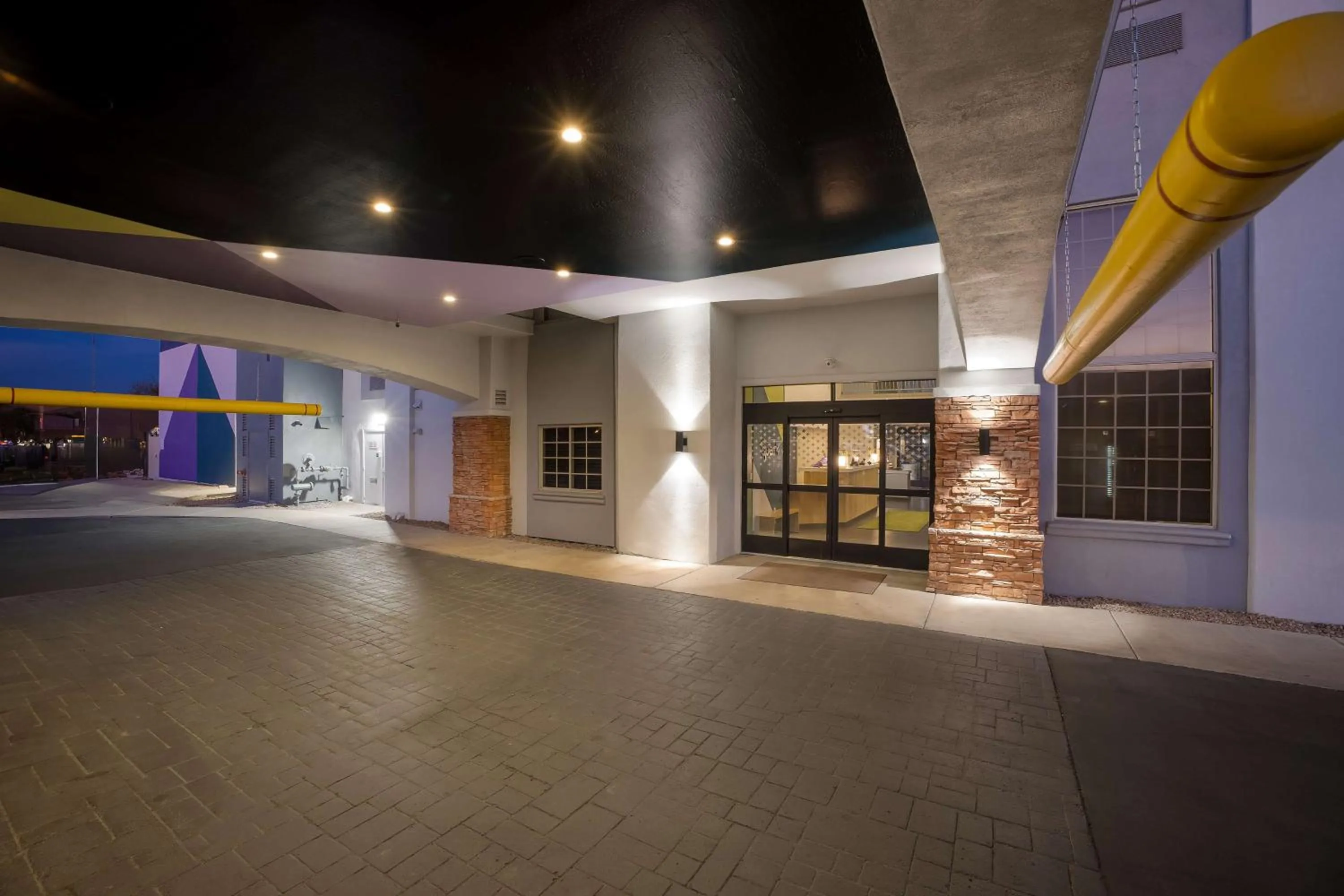 Property building in Comfort Inn & Suites North Glendale and Peoria