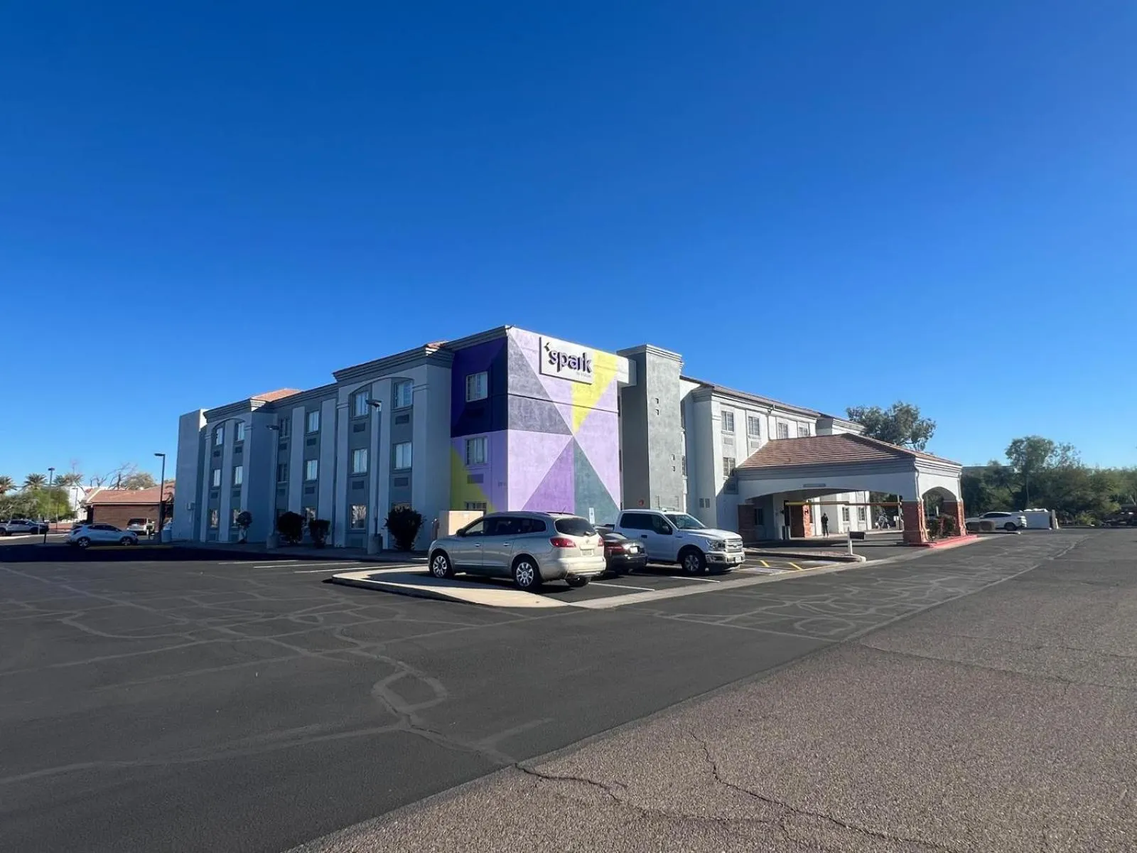 Property building in Comfort Inn & Suites North Glendale and Peoria
