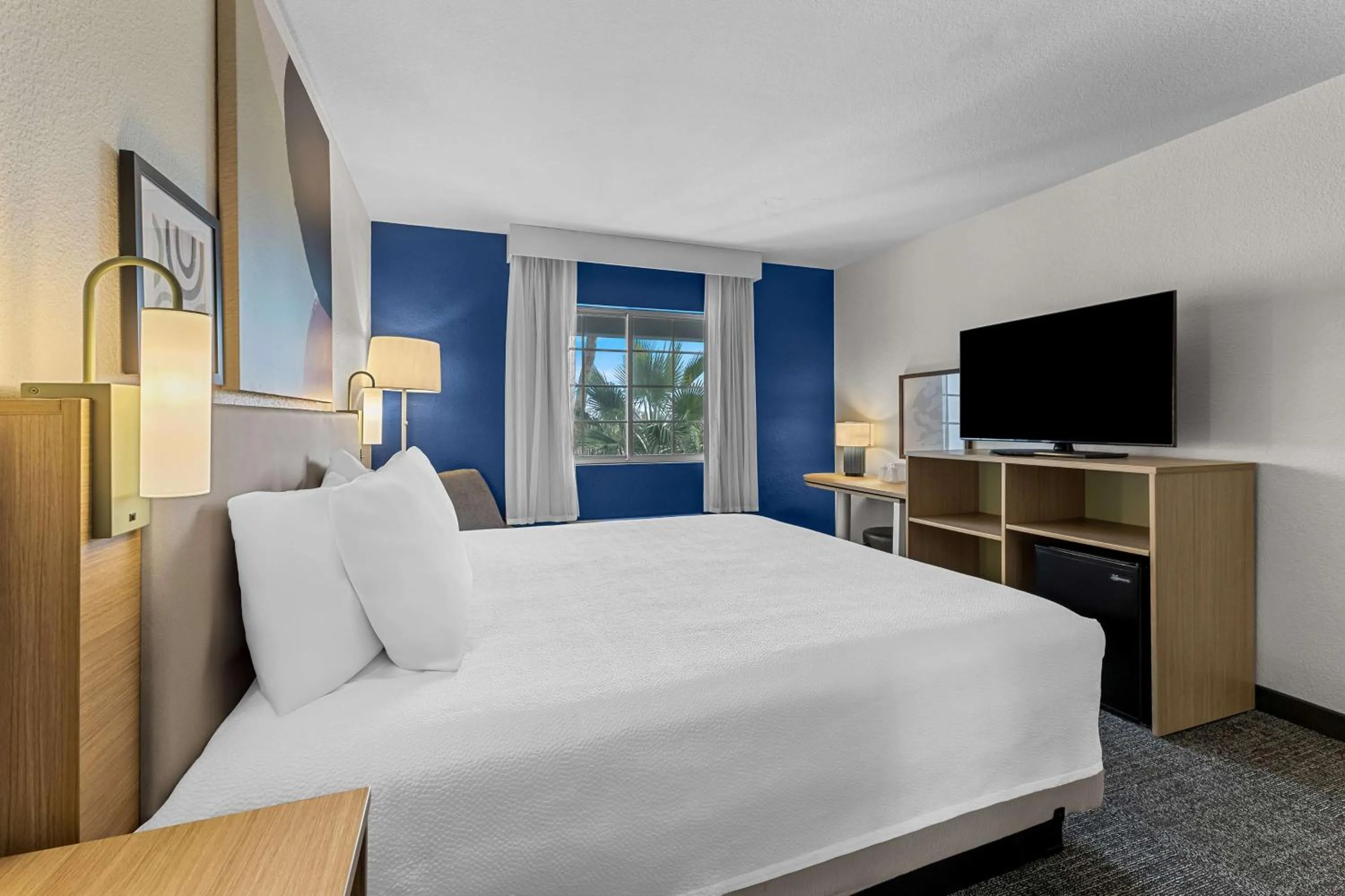 Bed in Spark by Hilton Phoenix-Glendale-Peoria
