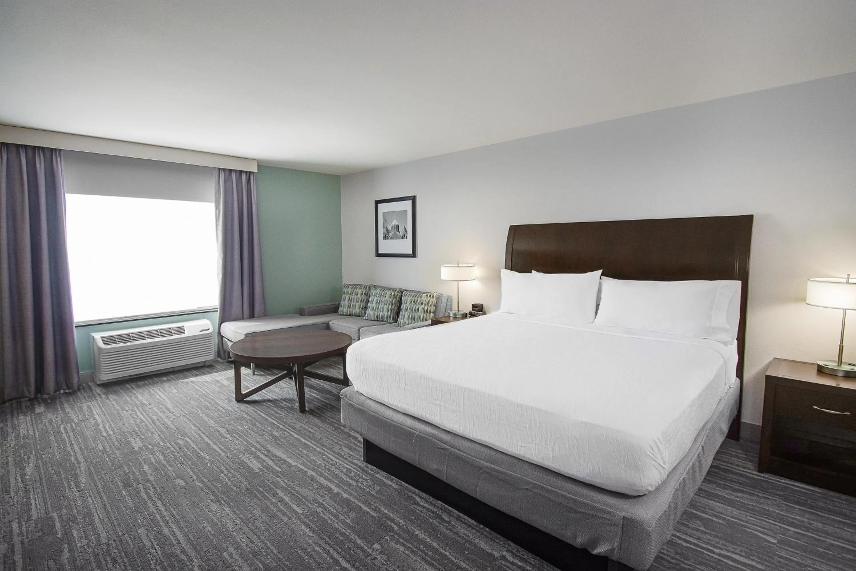 Bed in Hilton Garden Inn South Bend