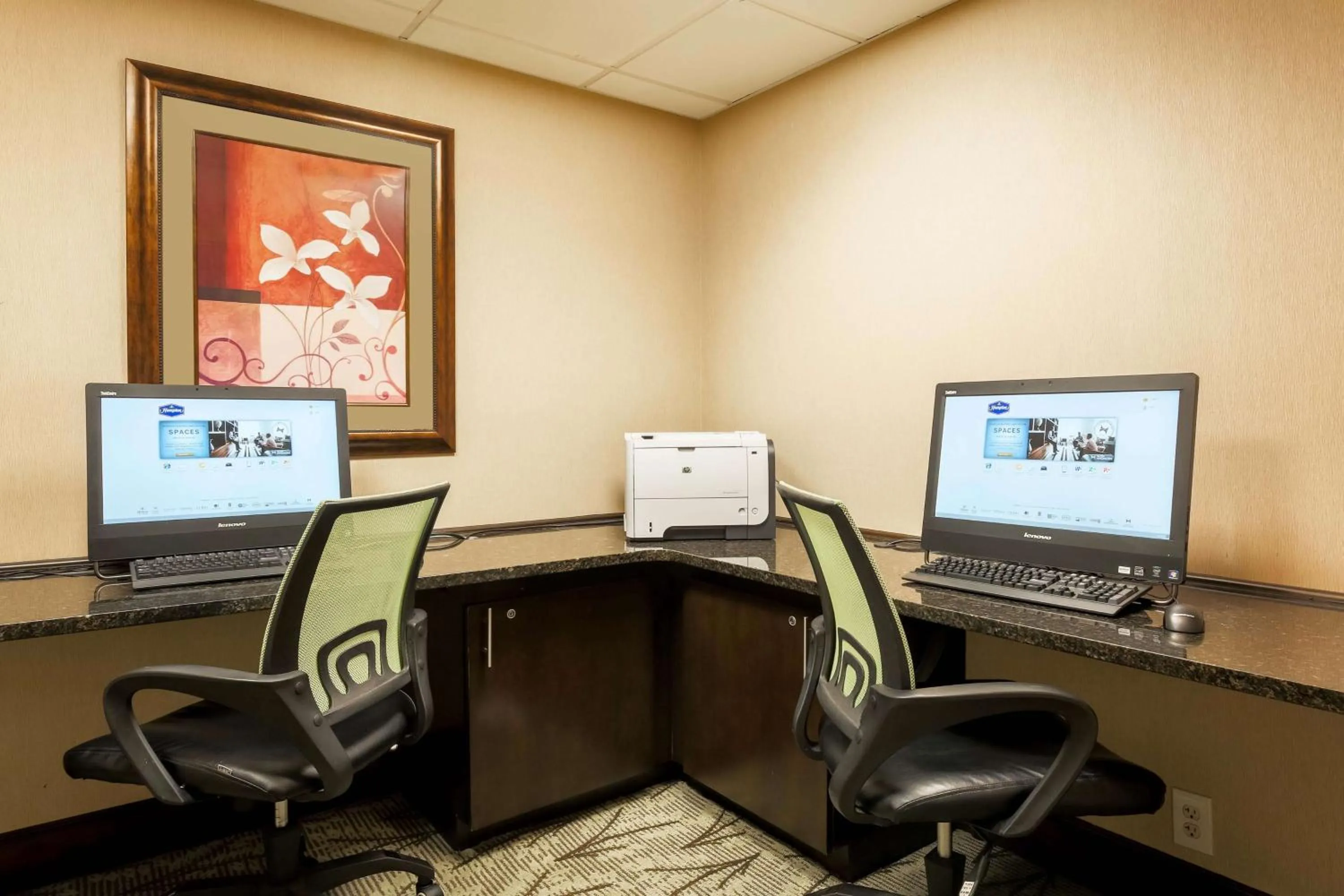Business facilities in Hampton Inn Nanuet