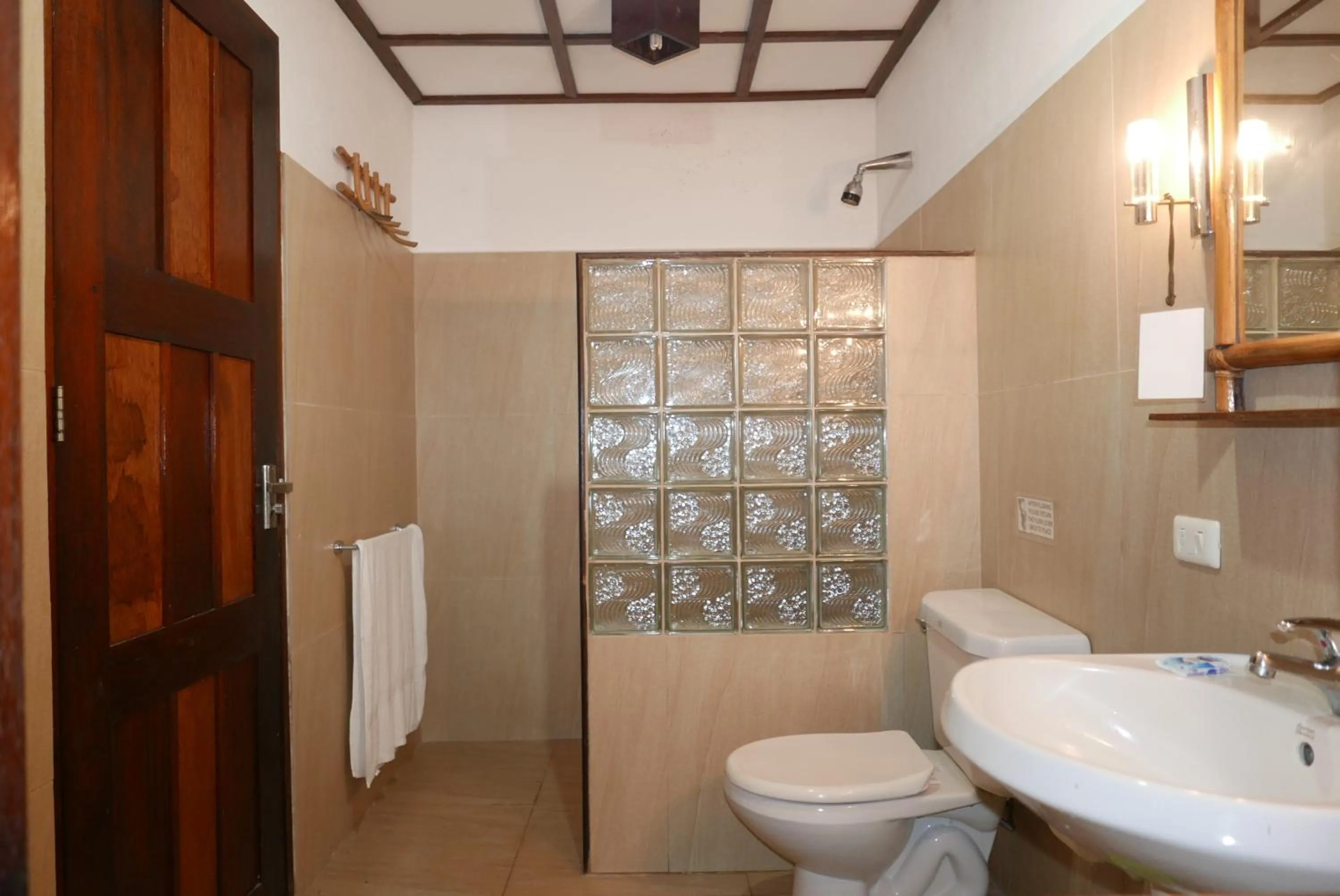 Dolarog Beach Resort