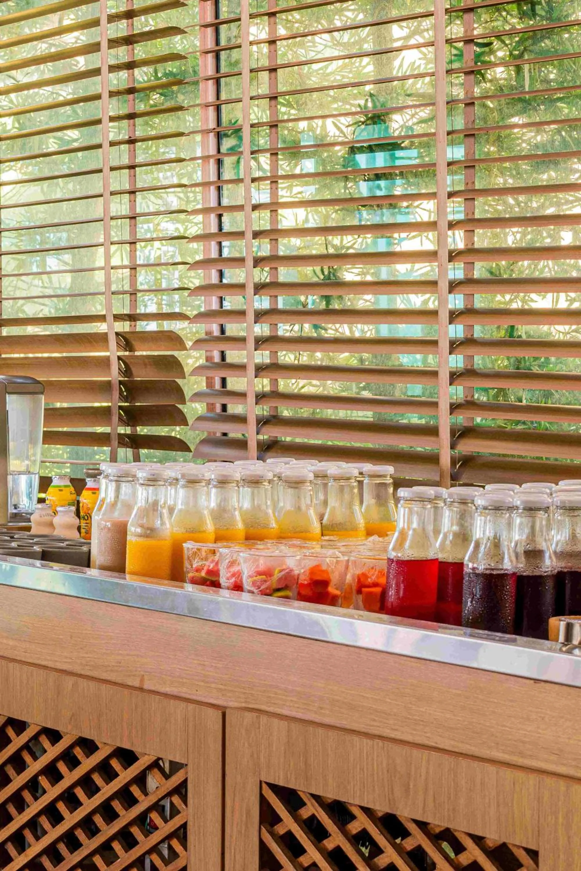 Restaurant/places to eat in Carmel Charme Resort