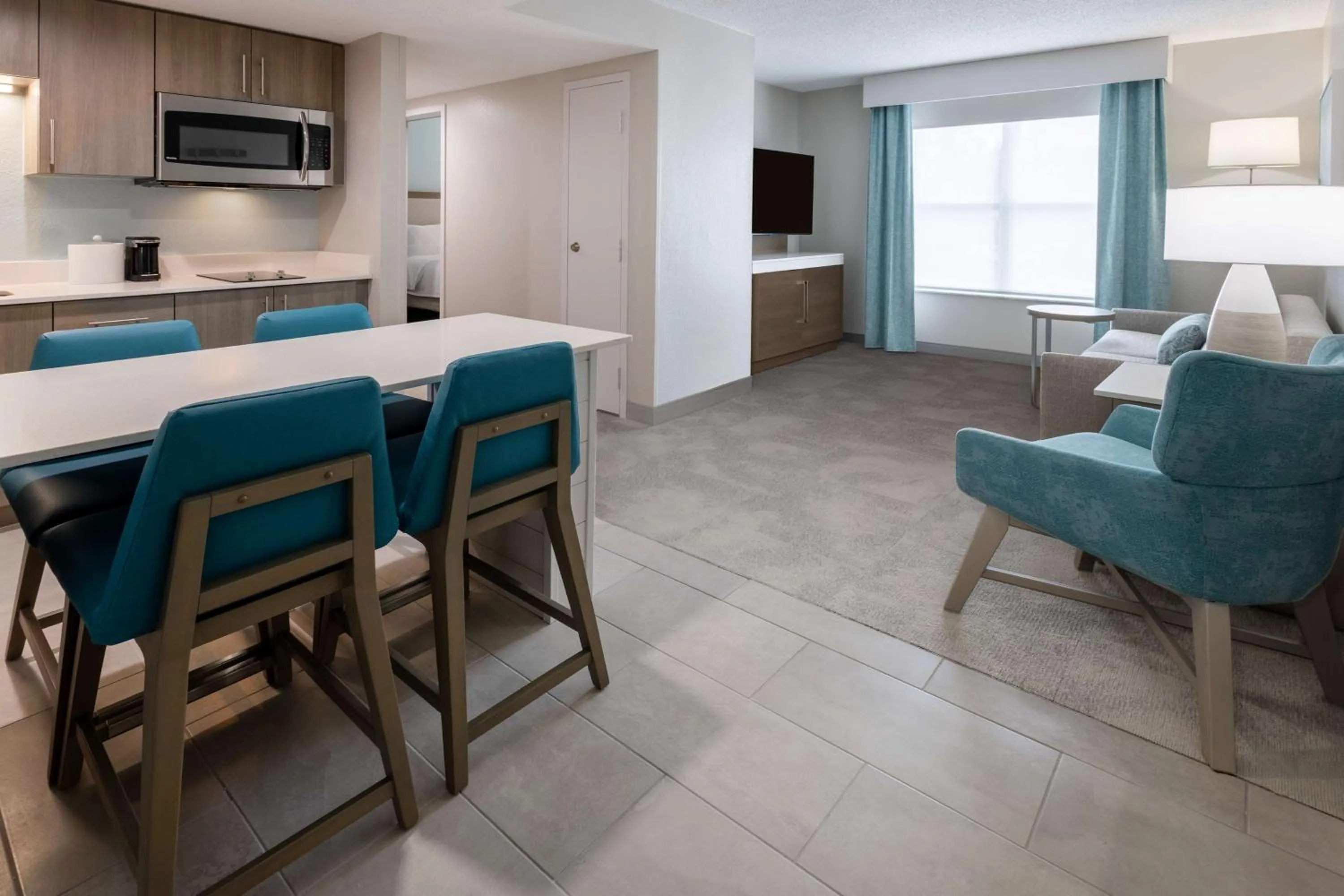 Kitchen or kitchenette in Hampton Inn & Suites Venice Bayside South Sarasota
