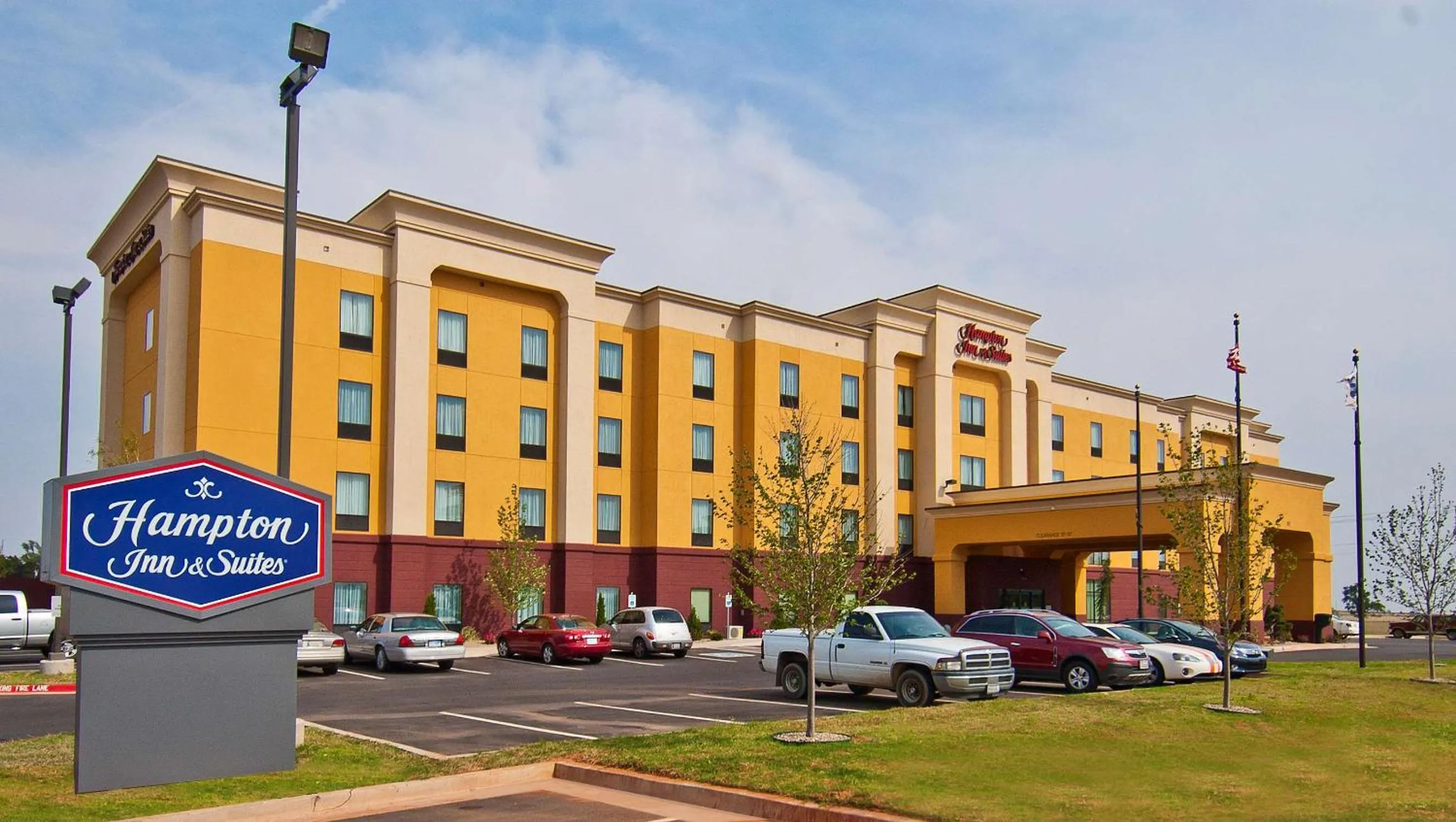 Property building in Hampton Inn & Suites Elk City