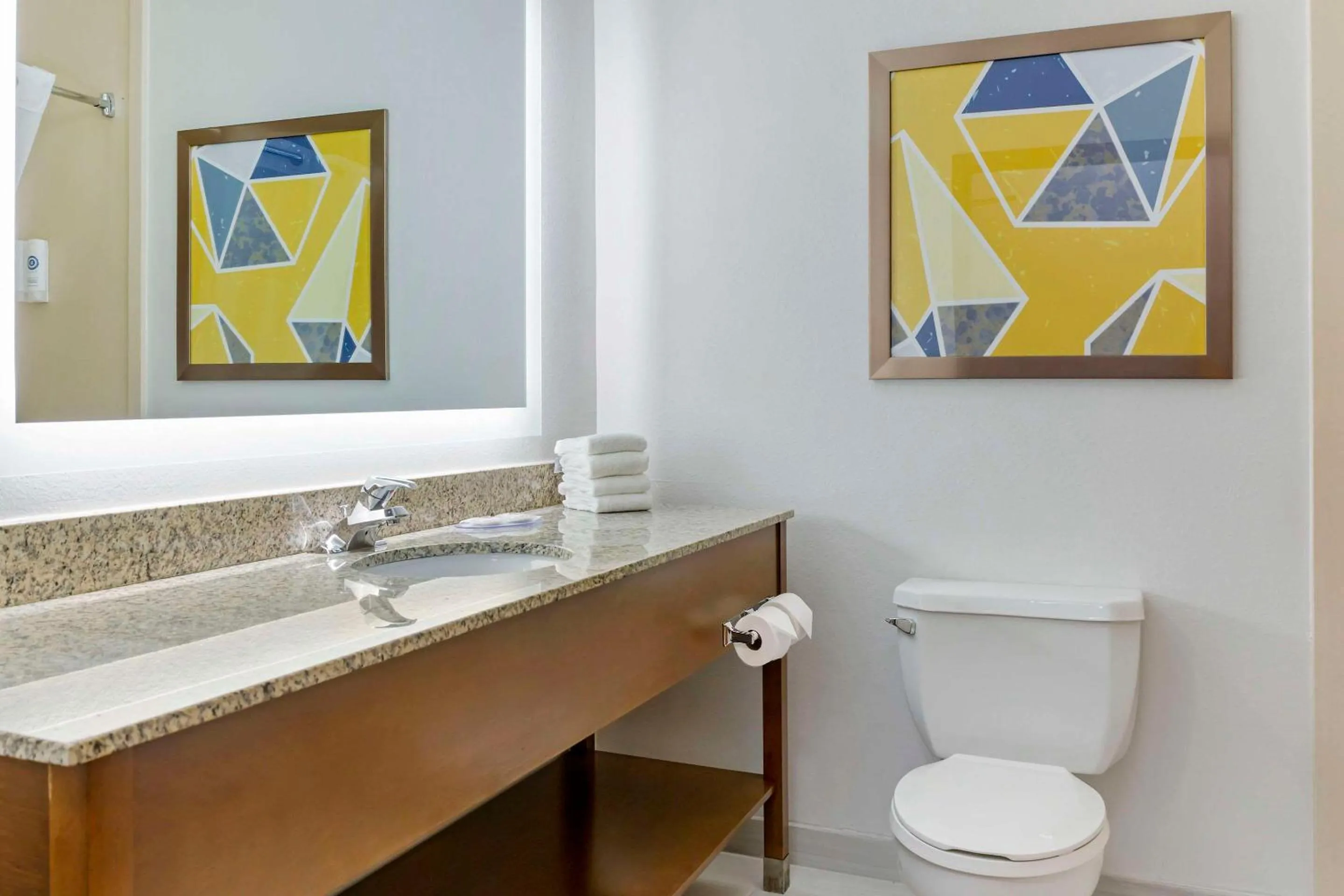 Bedroom in Comfort Inn & Suites Rapid City near Mt Rushmore