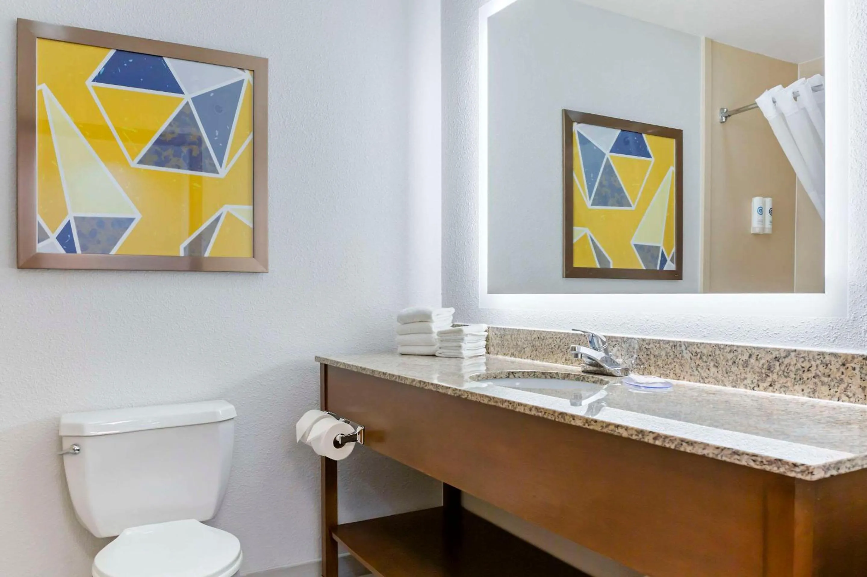 Bedroom in Comfort Inn & Suites Rapid City near Mt Rushmore