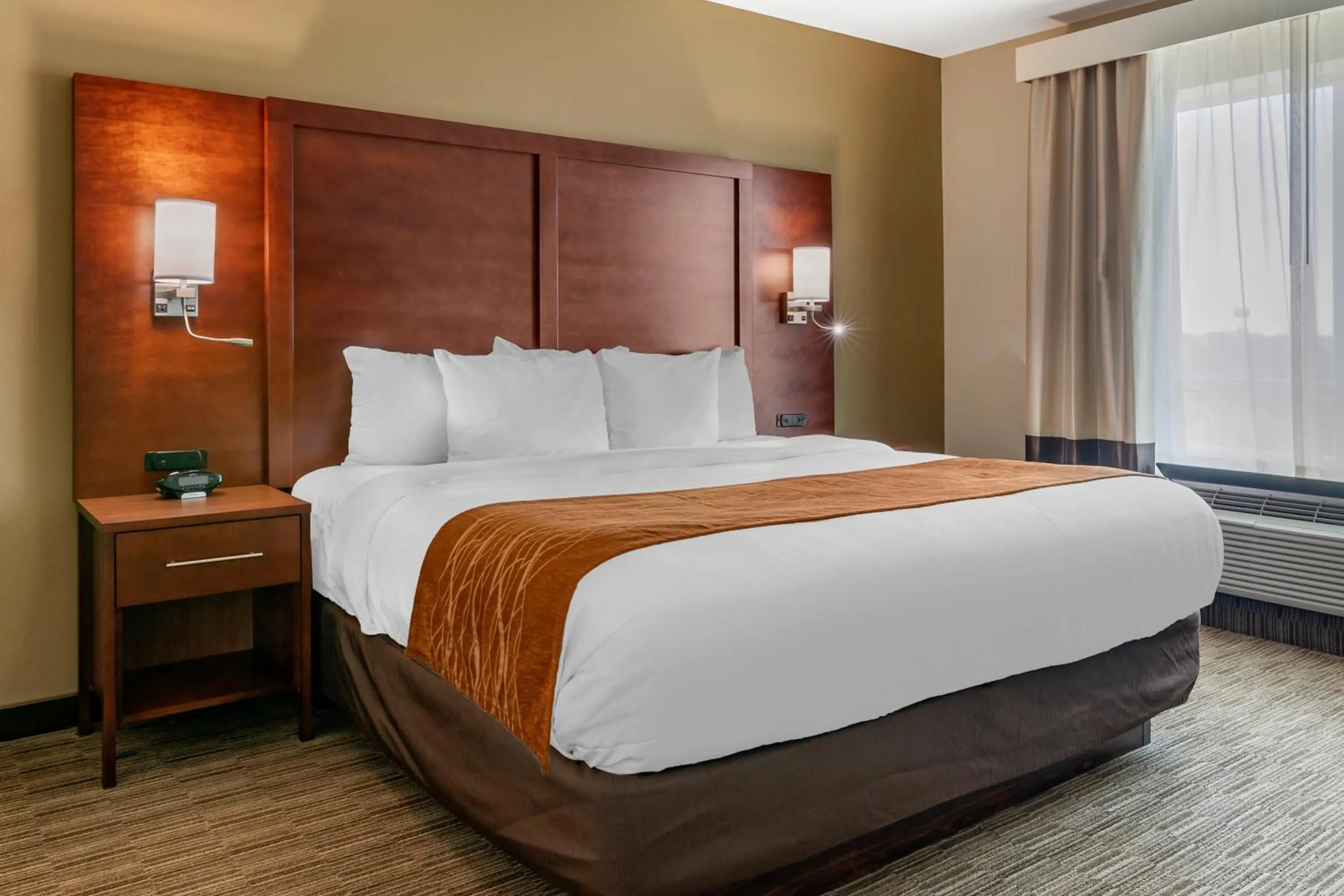 Bed in Comfort Inn & Suites