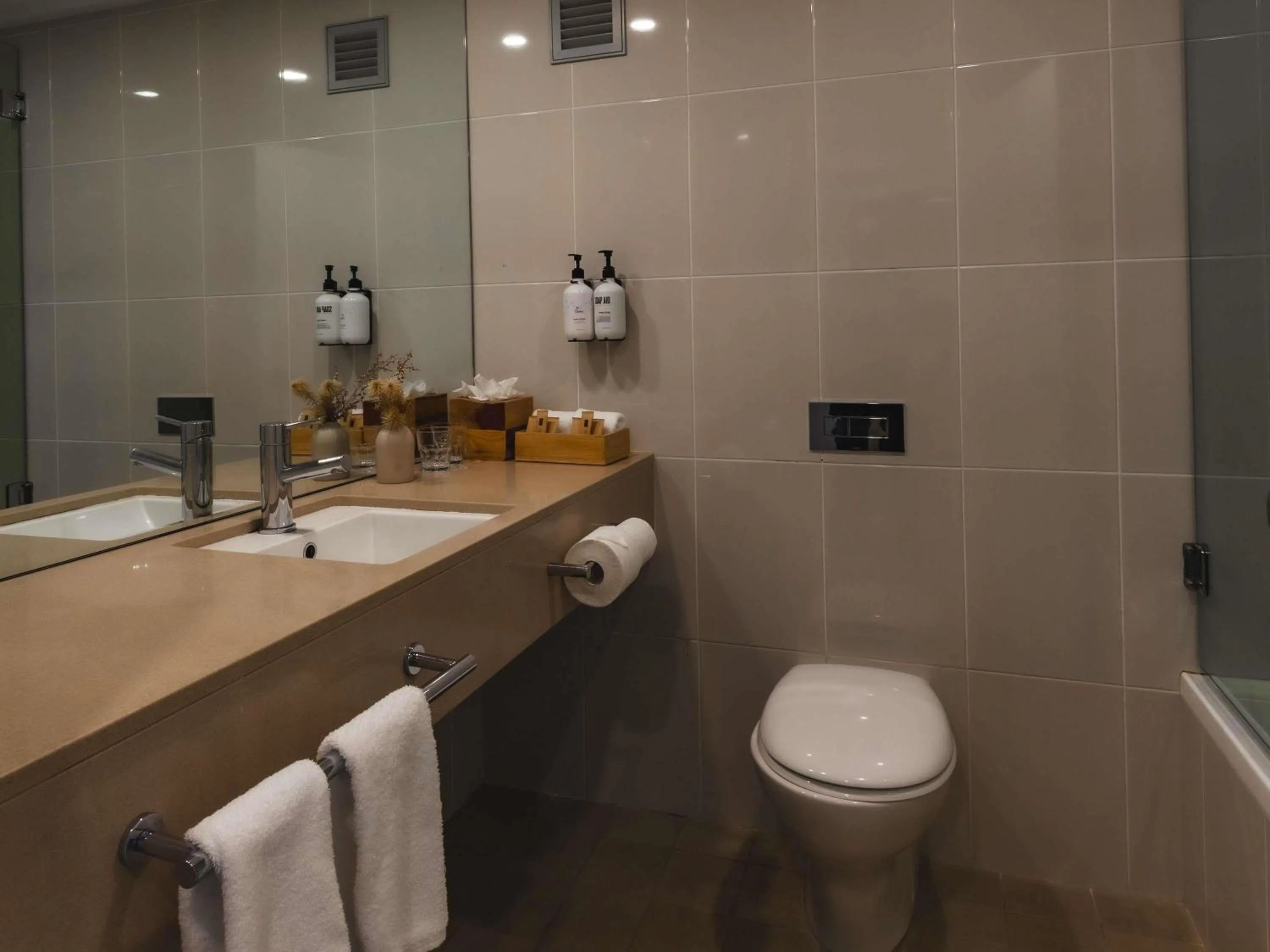 Bedroom in Fairmont Resort Blue Mountains MGallery Collection