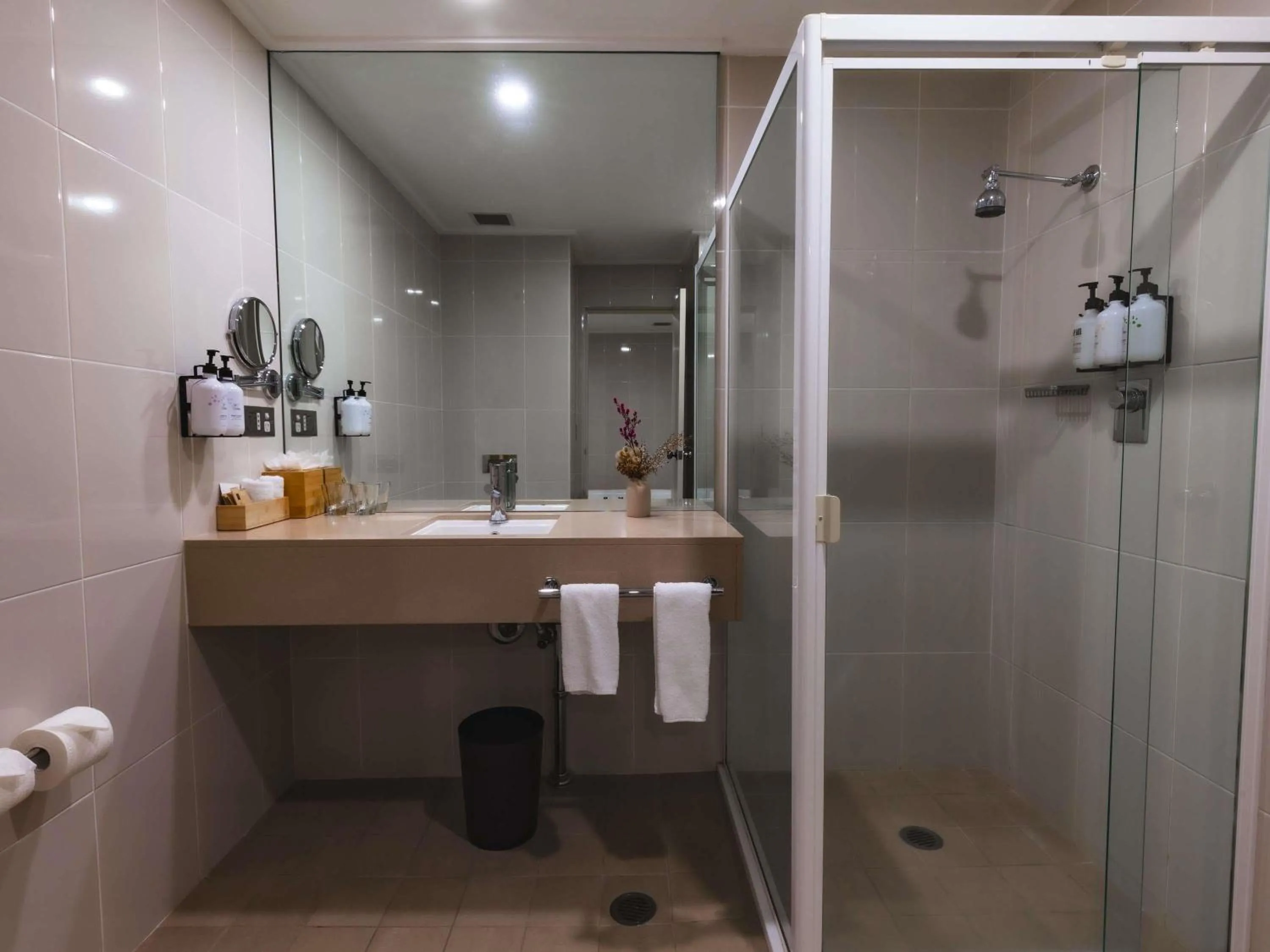 Bedroom in Fairmont Resort Blue Mountains MGallery Collection