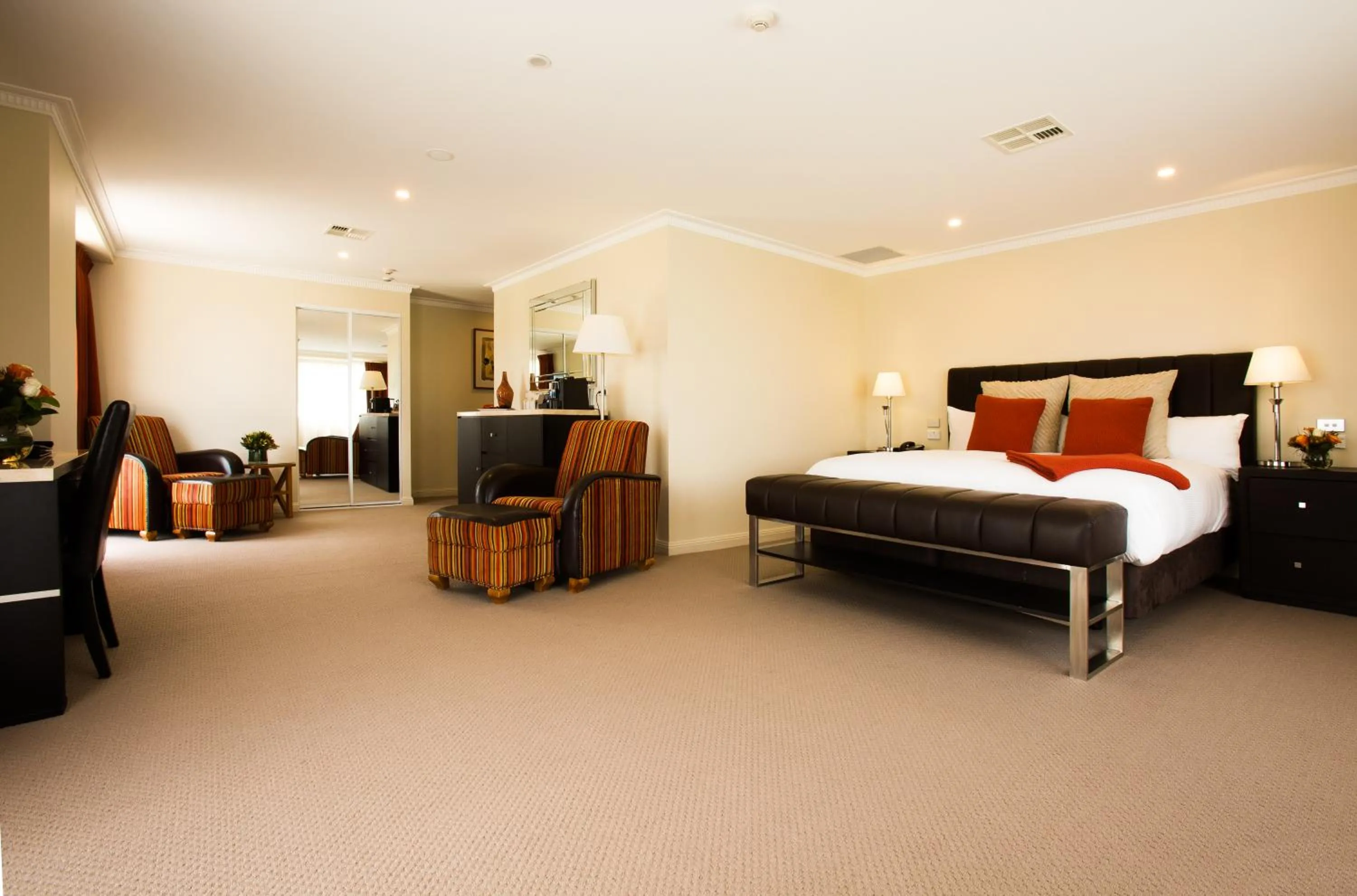 Bedroom, Bed in Fairmont Resort Blue Mountains MGallery Collection