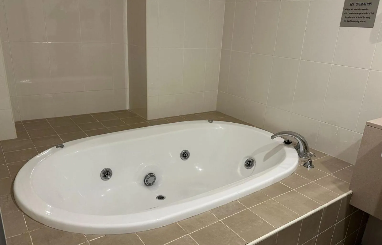 Bathroom in Fairmont Resort Blue Mountains MGallery Collection