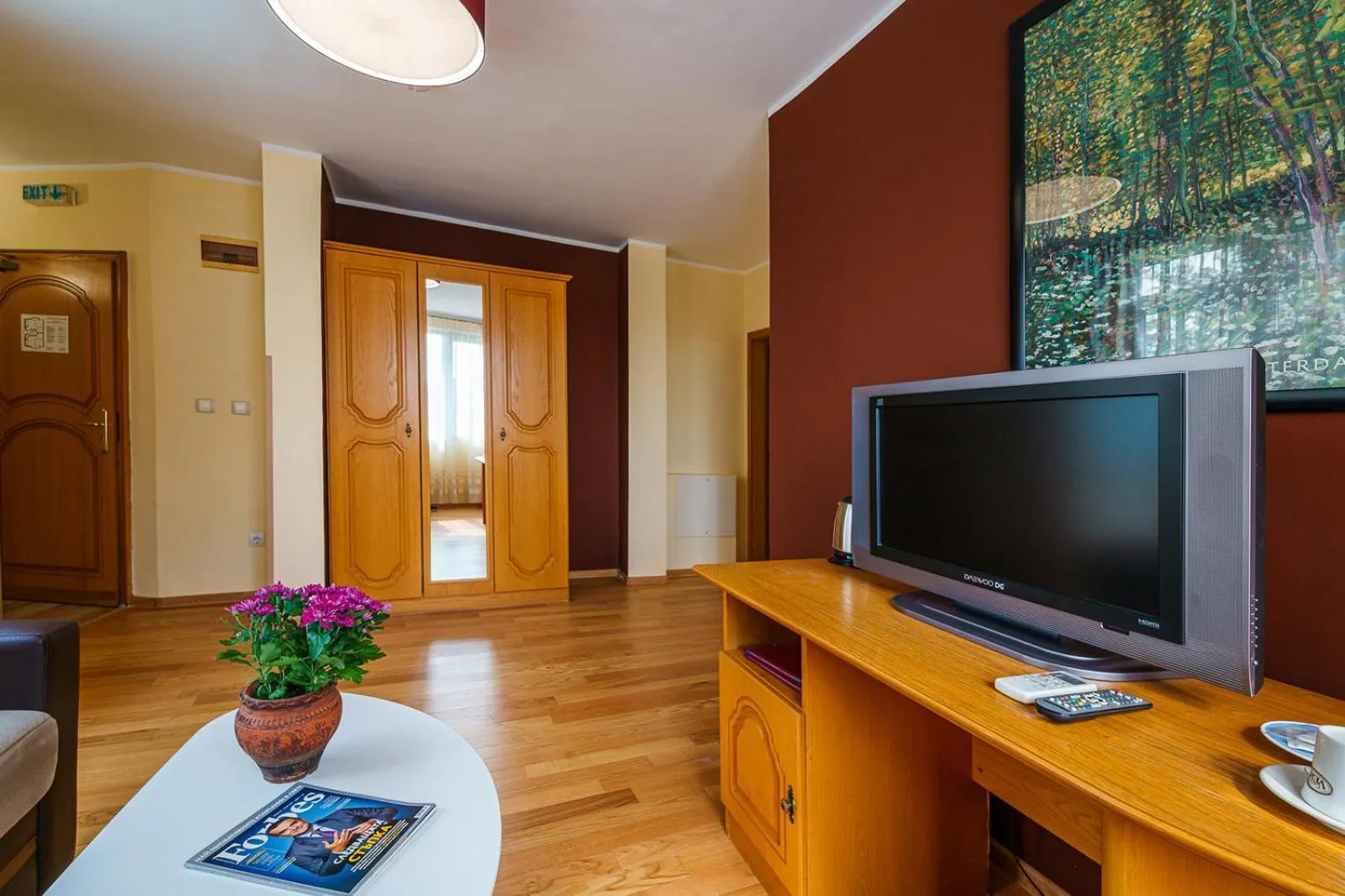 TV and multimedia in Hotel Avion - Self check in