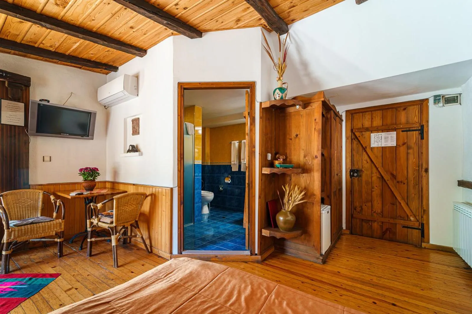 Bathroom in Hotel Avion - Self check in