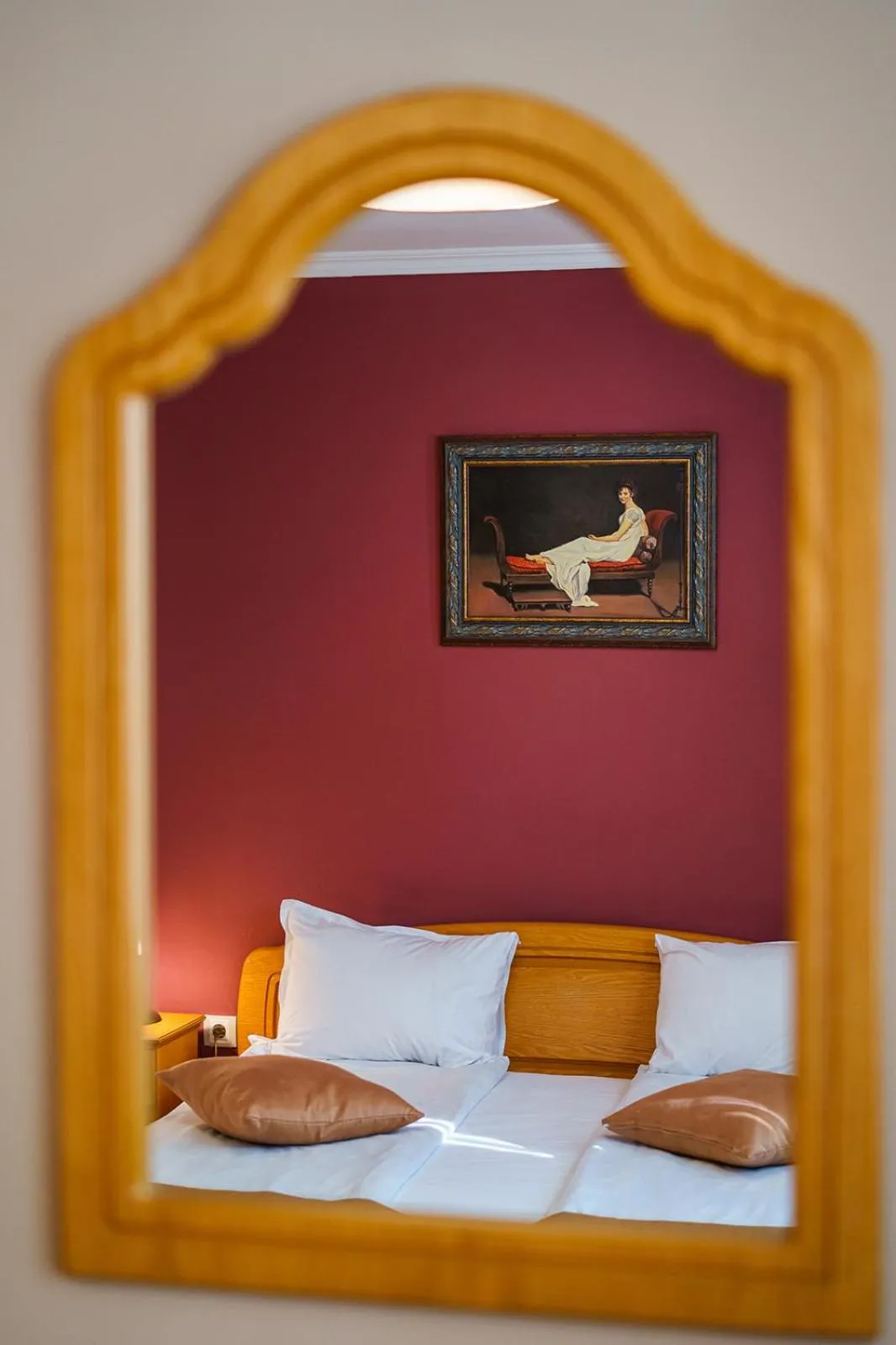 Decorative detail, Bed in Hotel Avion - Self check in