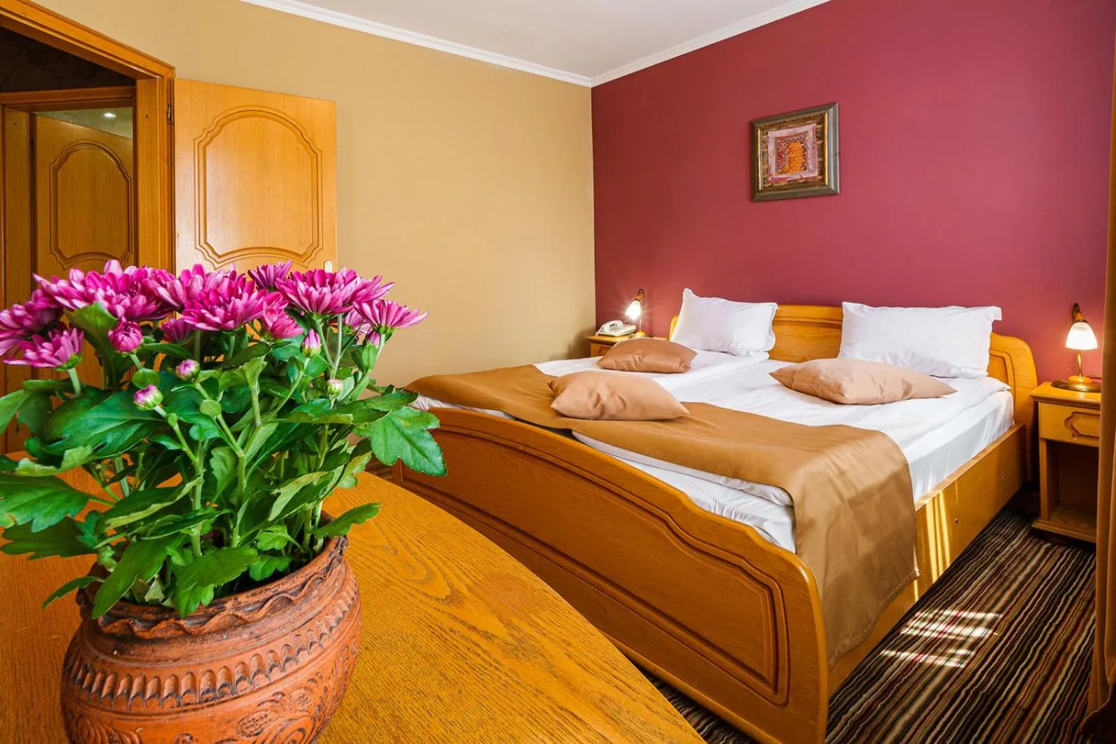 Bedroom, Bed in Hotel Avion - Self check in