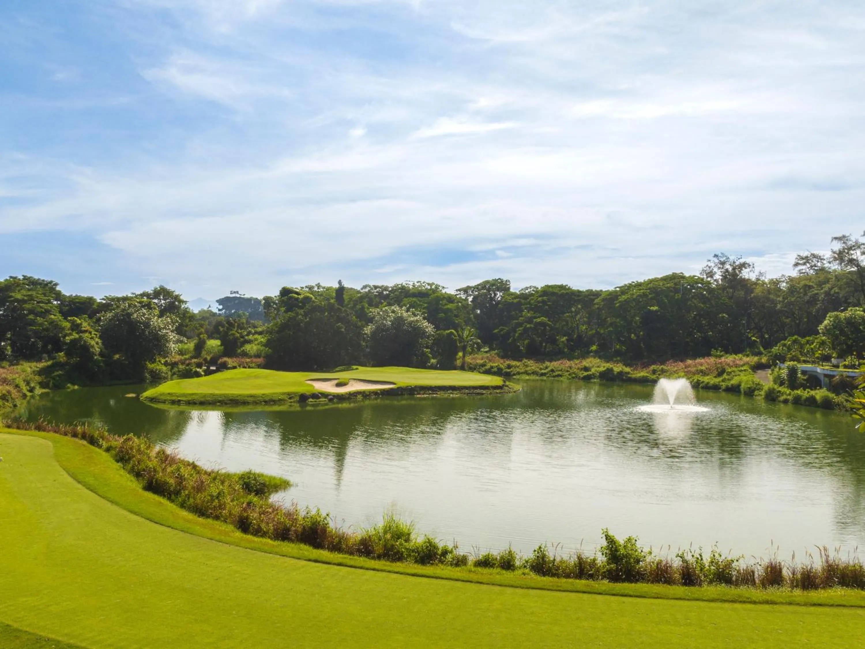 Golfcourse in Quest Plus Conference Center, Clark