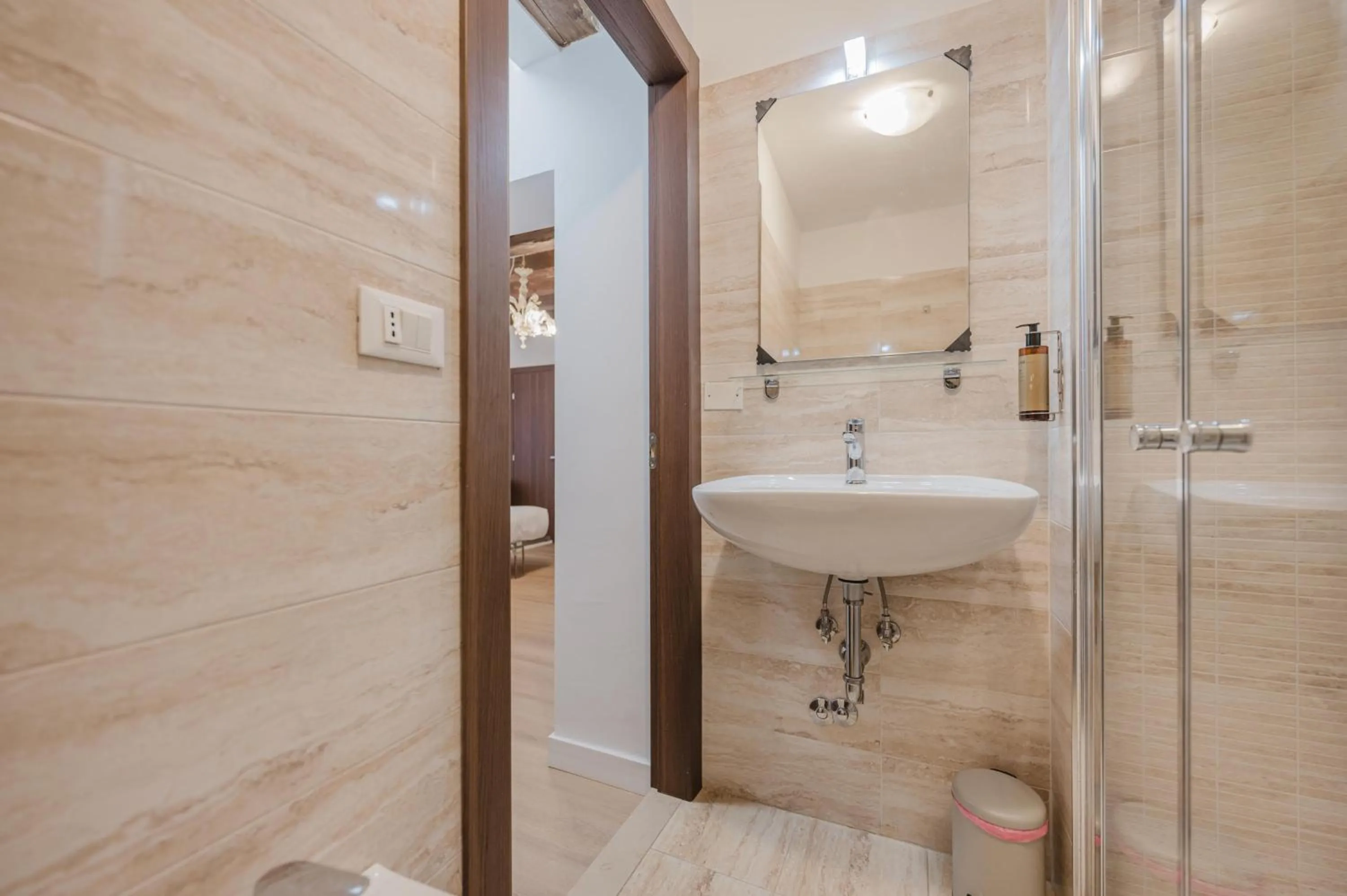 Bedroom in Rialto Suite 707