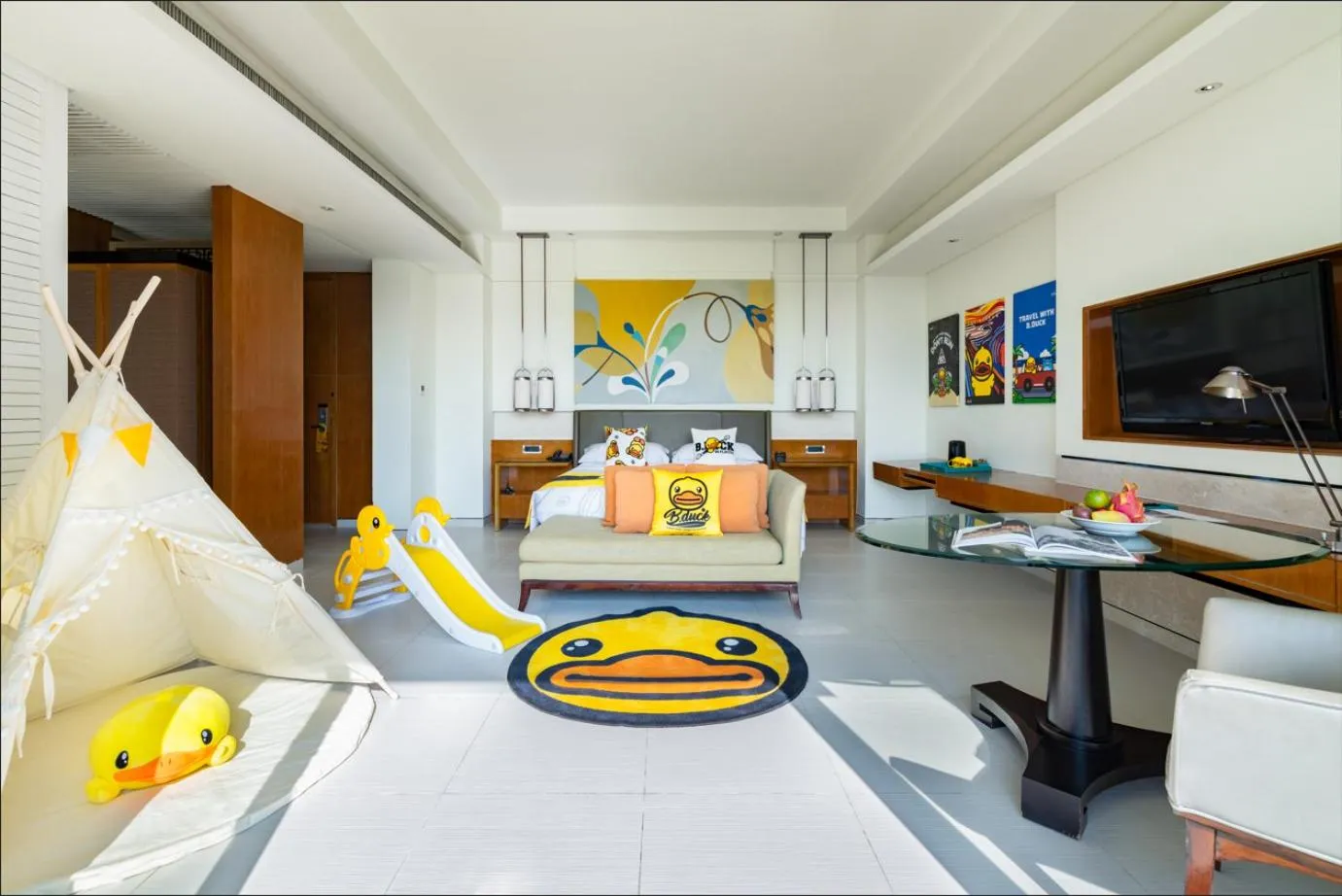 Bedroom in Renaissance Sanya Haitang Bay Resort