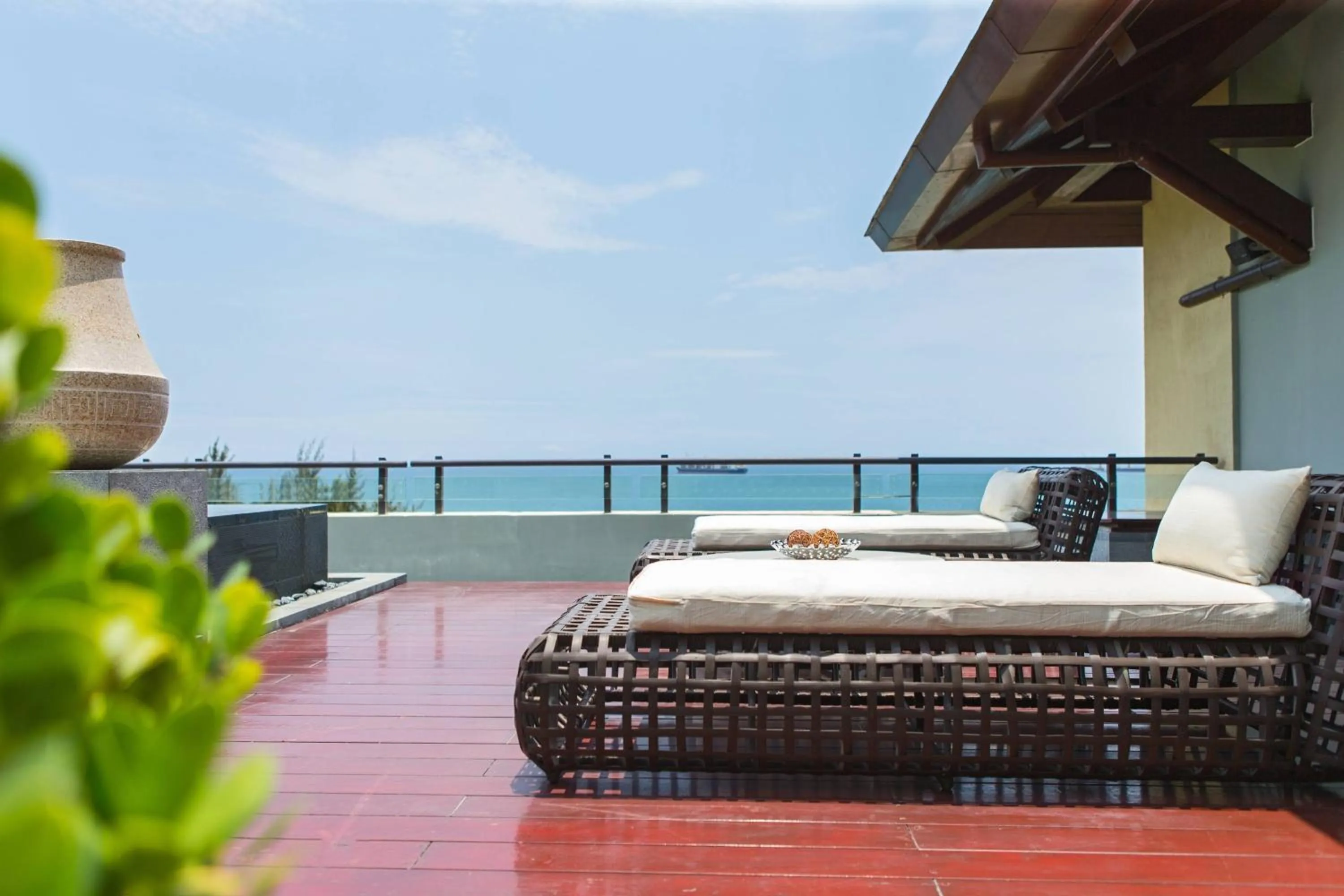 Photo of the whole room in Renaissance Sanya Haitang Bay Resort