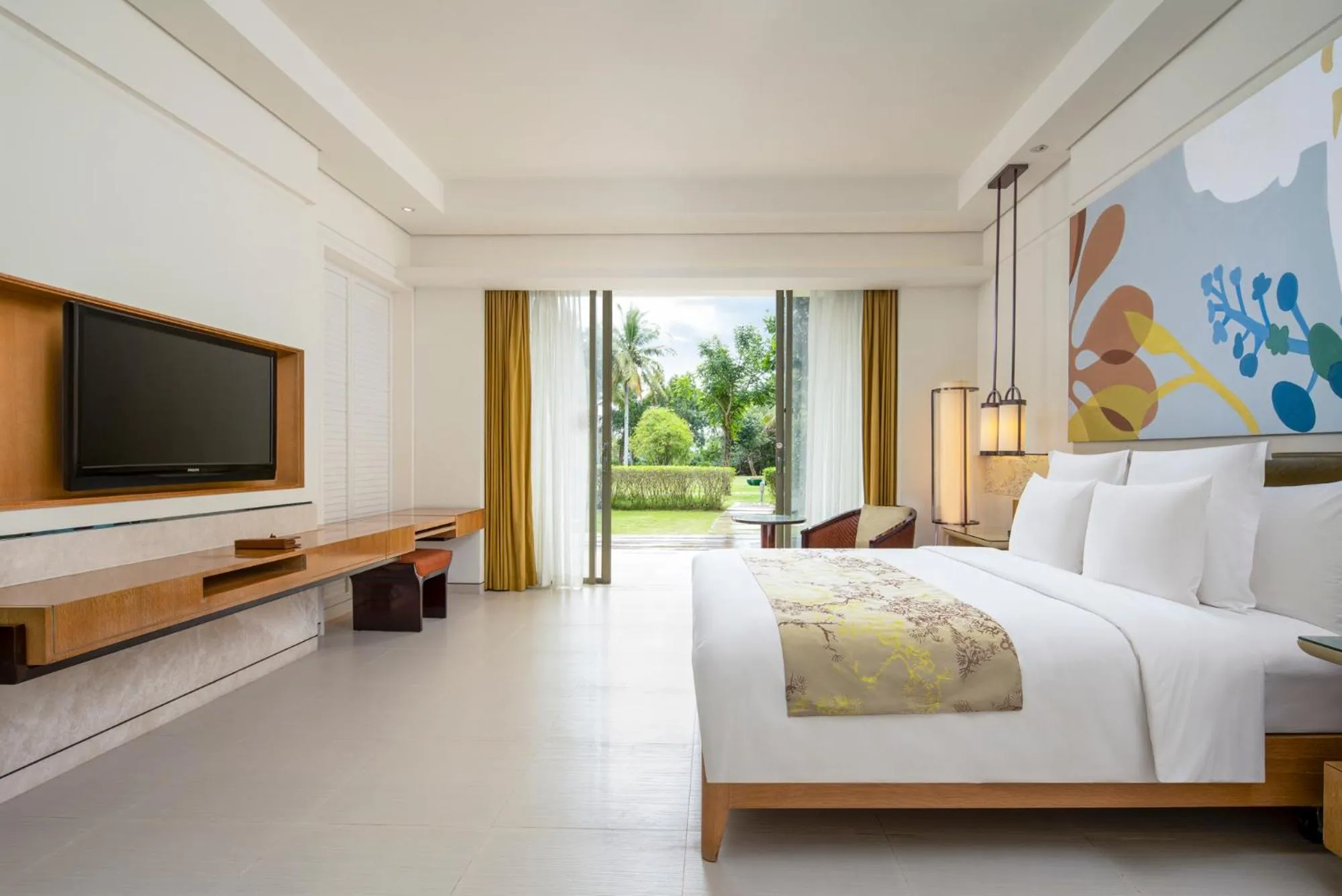 Bedroom, Bed in Renaissance Sanya Haitang Bay Resort